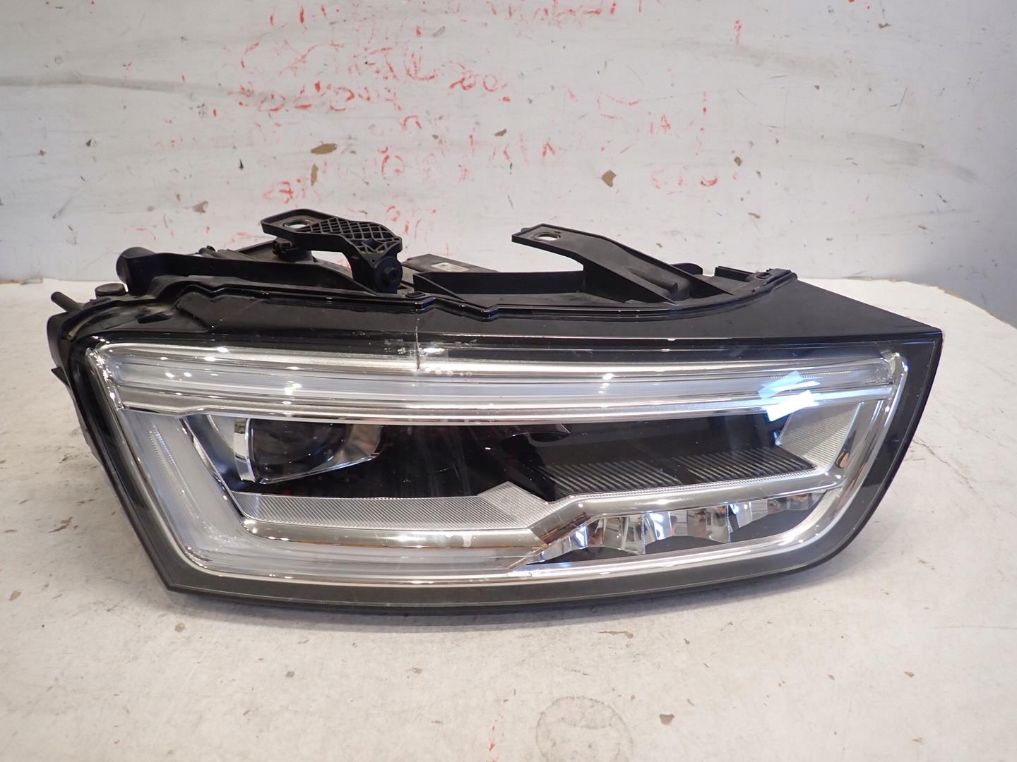 light front front right AUDI Q3 LIFT 2014- FULL LED 8U0941034