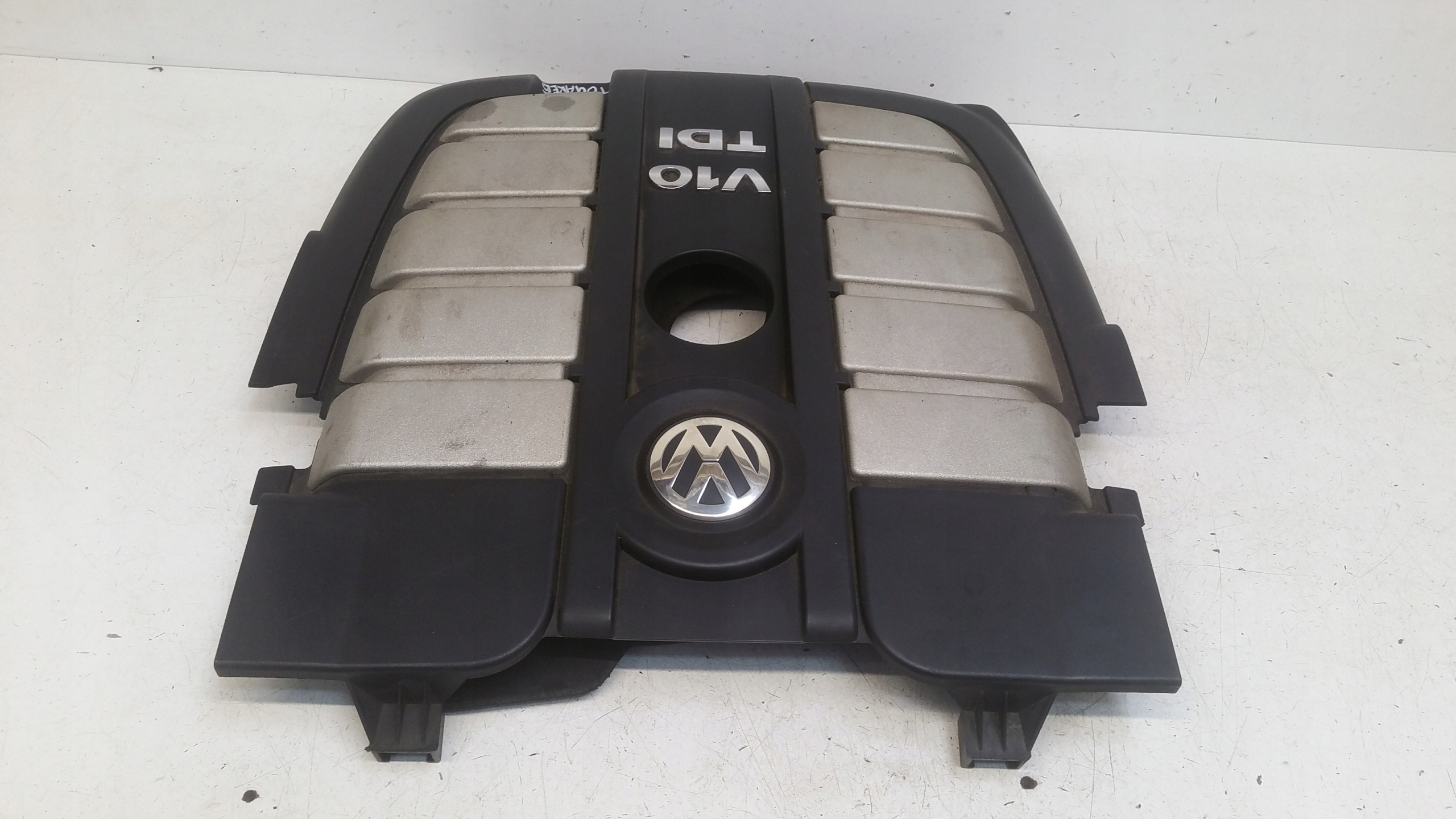 engine housing cover 072103935K VW Touareg