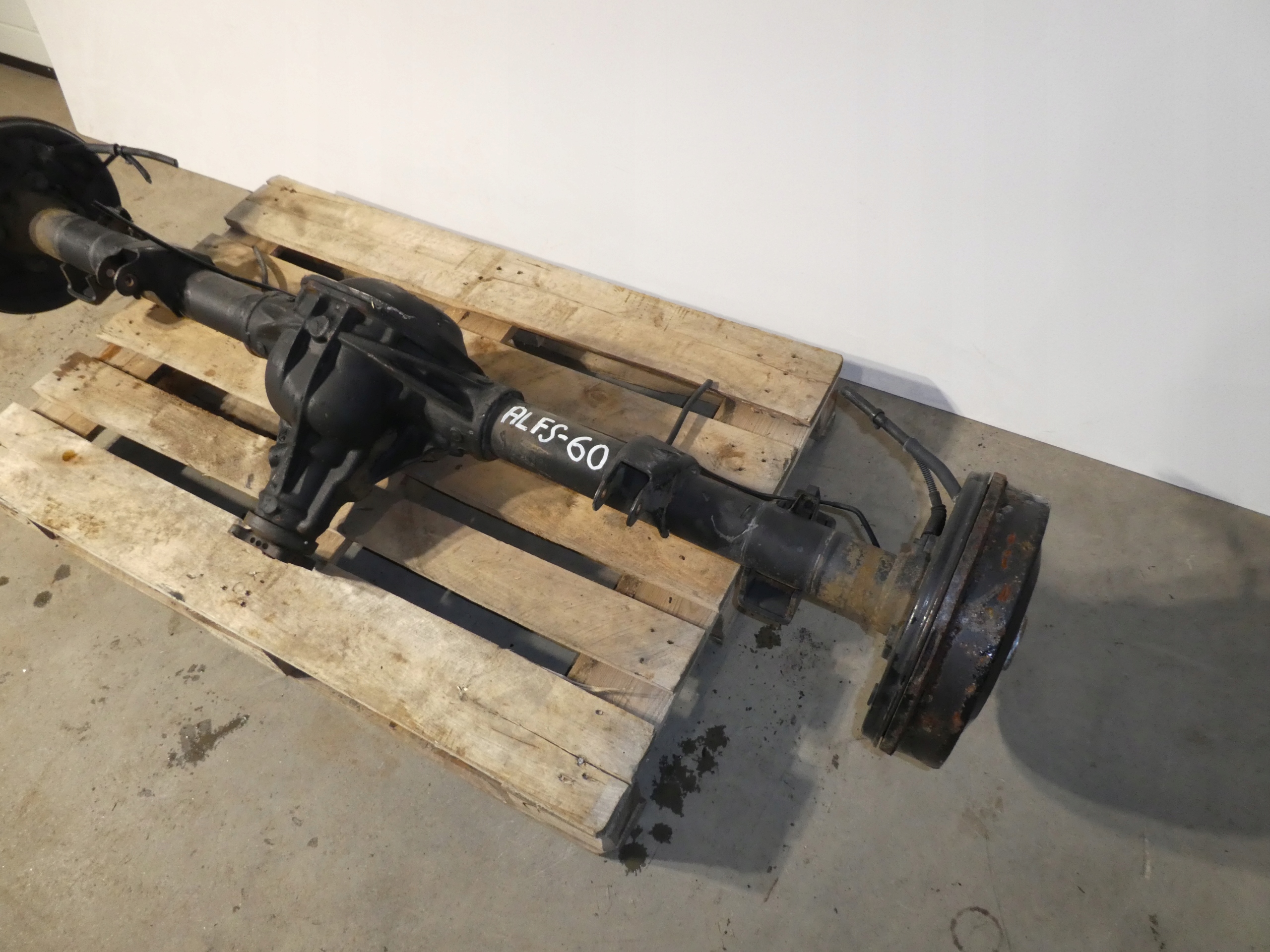VW AMAROK differential diff rear part axis 2H6 2H0