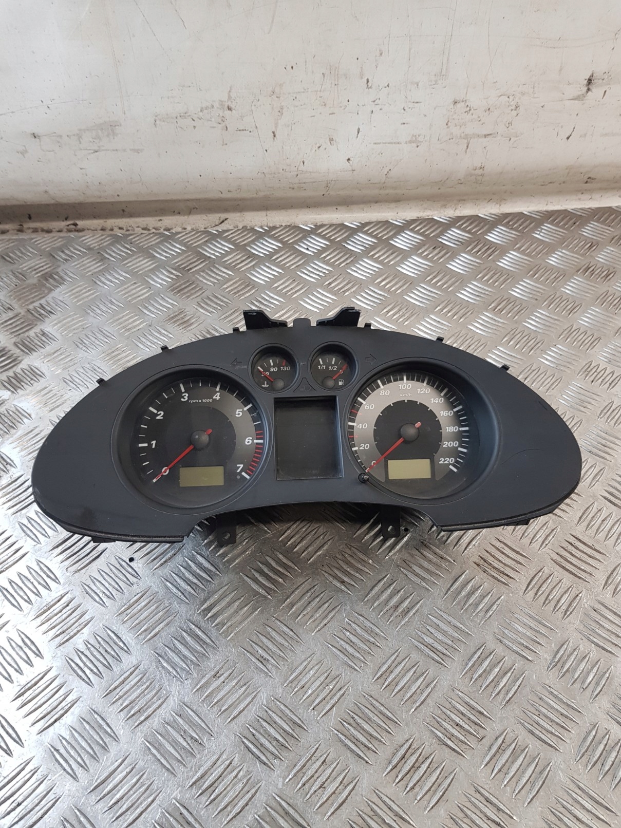 dials 6L0920801 SEAT IBIZA III 1.2 04R