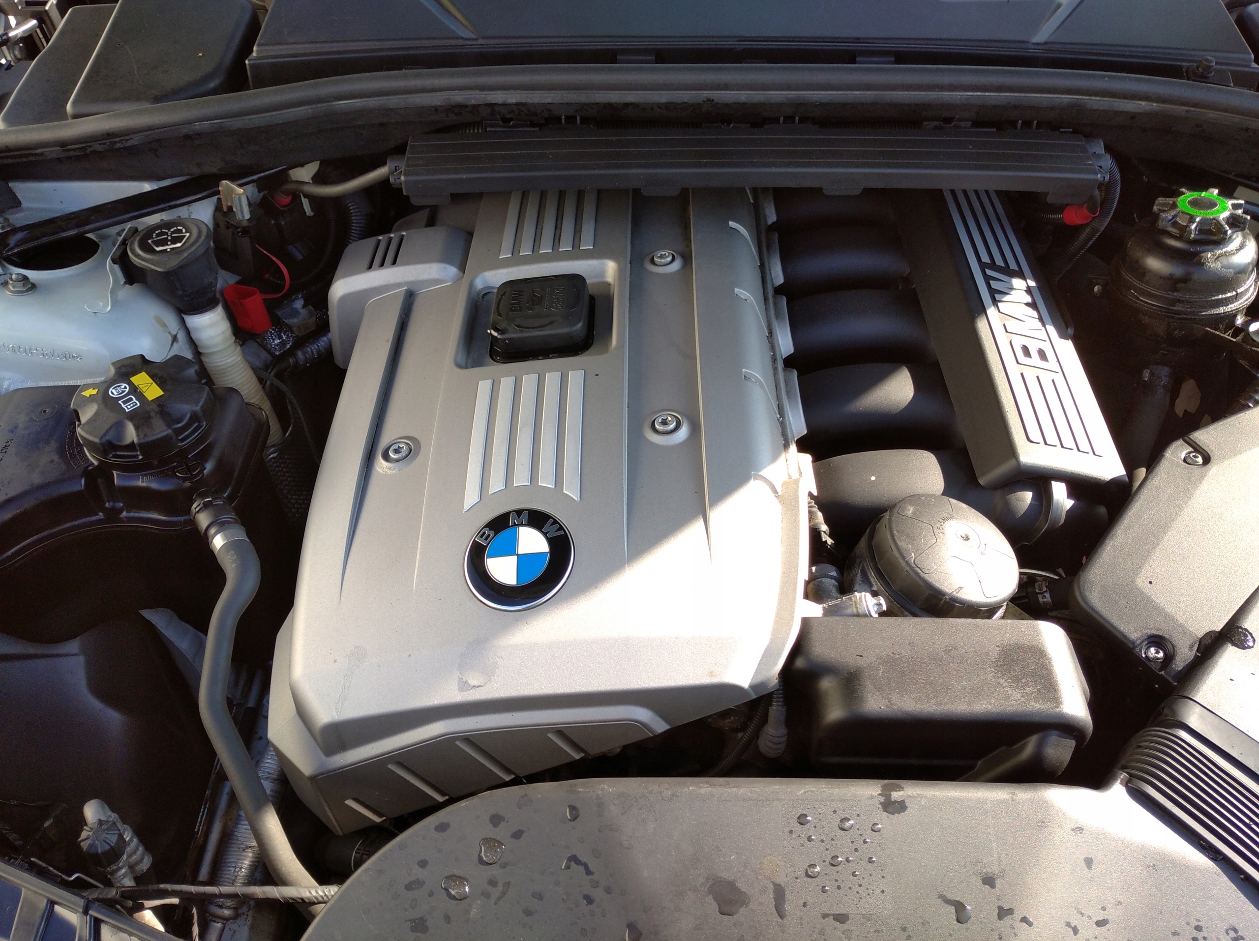 BMW e E87 E81 Cofano SREBRNA 354/7 TITANSILBER METALLIC