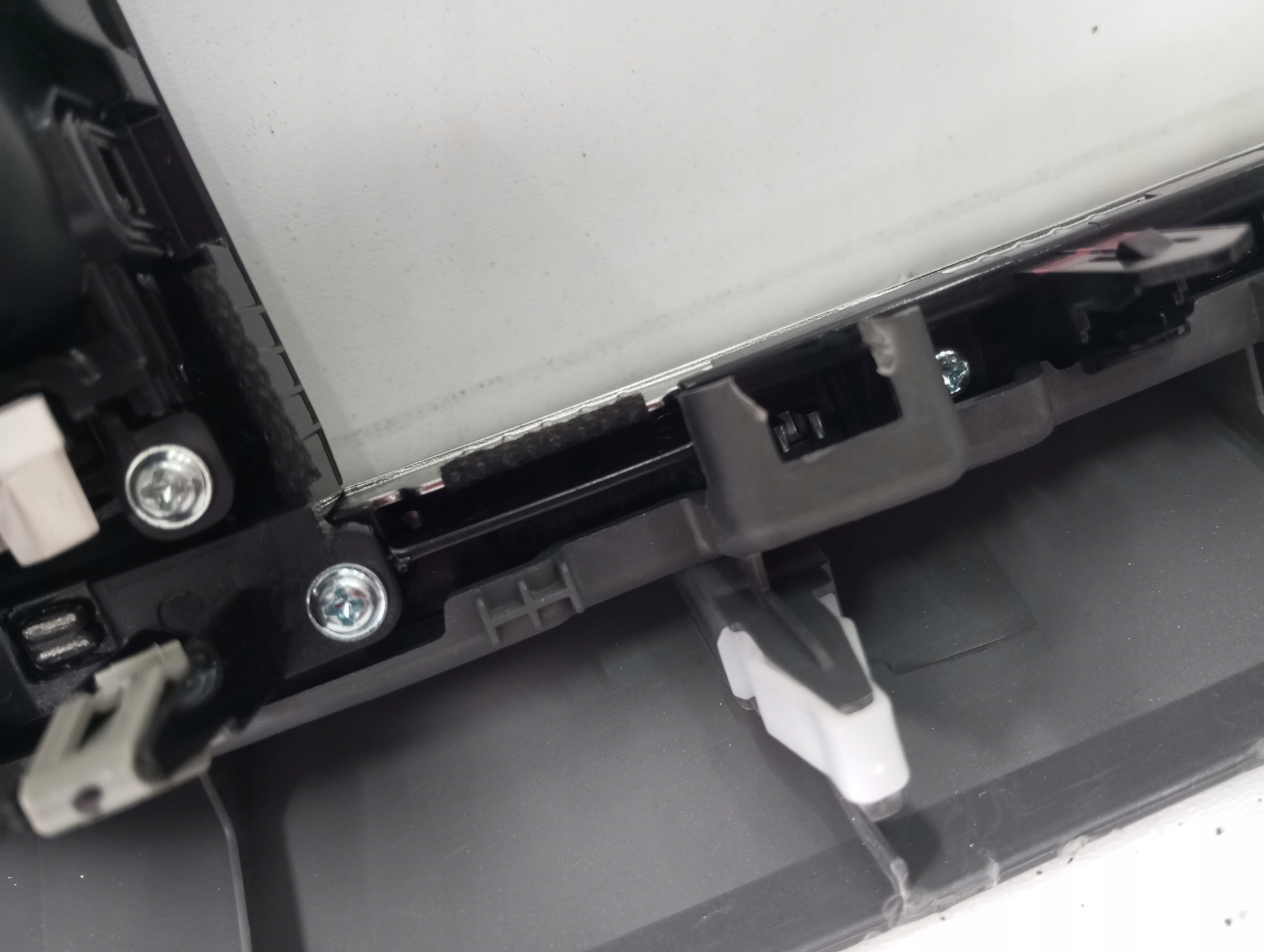 Moulage Console KIA STONIC 84721-H8AA0