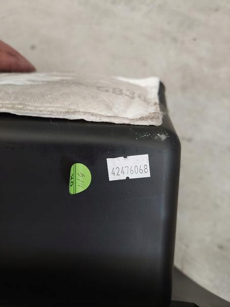 OPEL MOKKA X SCHOWEK PASAŻERA EUROPA Waga produktu z opakowaniem jednostkowym 5 kg