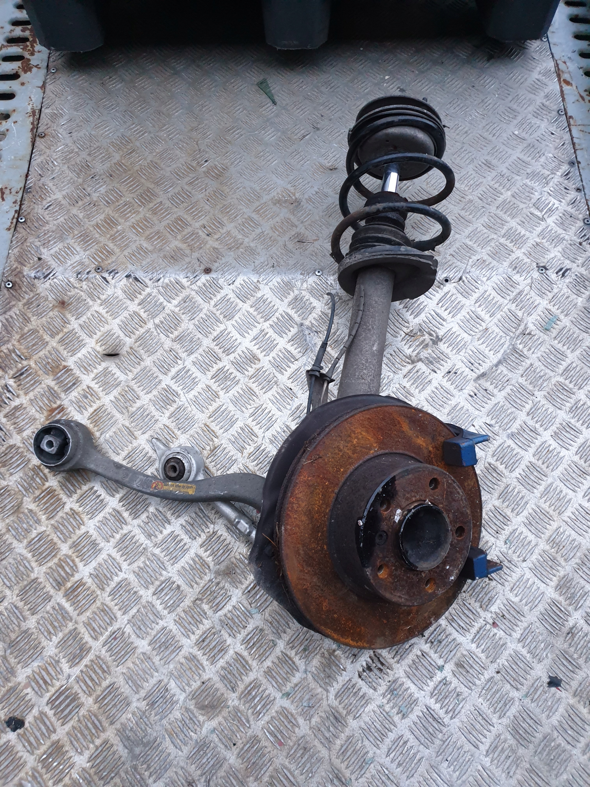 MCPERSON KOMPLETNY AMORTYZATOR BMW E39 LEWY PRZÓD