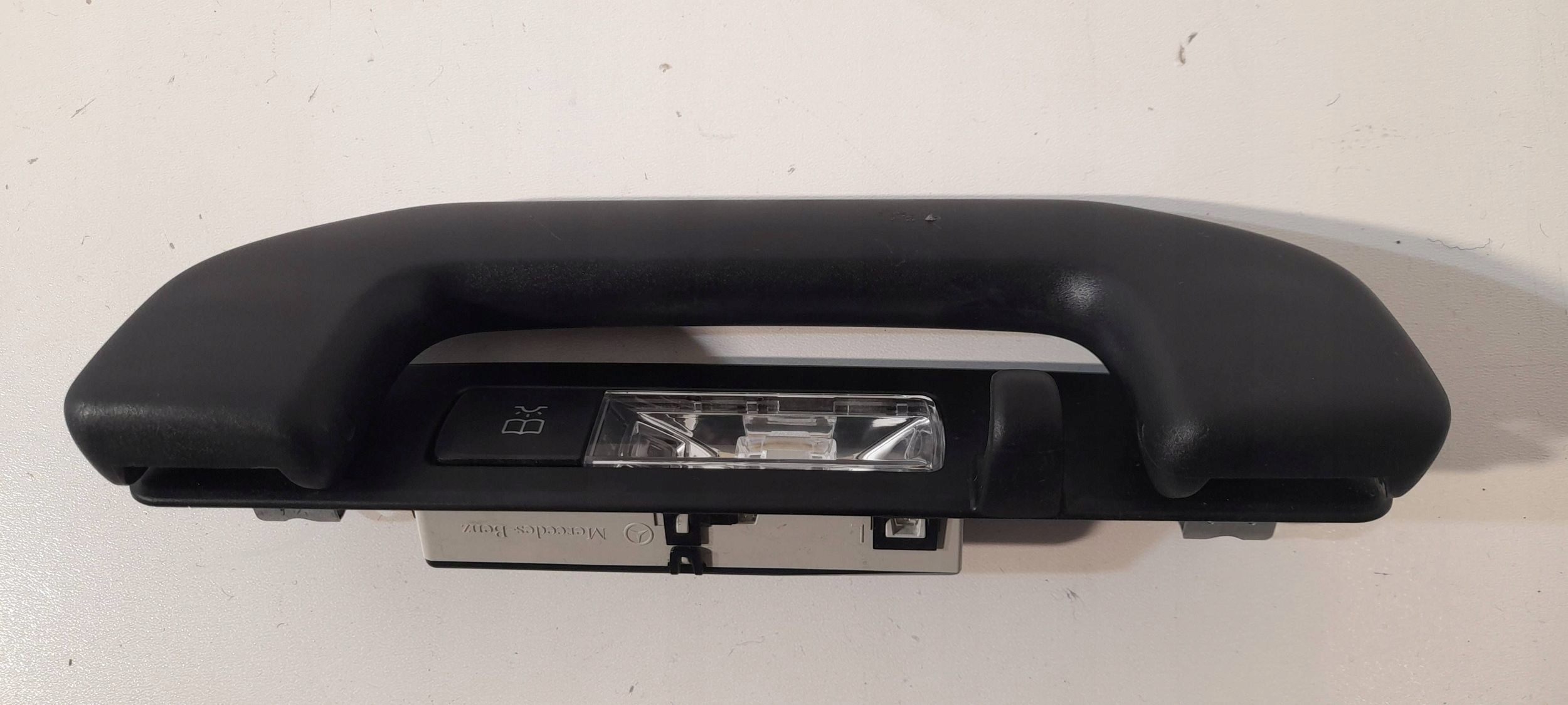 Mercedes-Benz GLA H247 bracket light left A0009064906 (GL53)