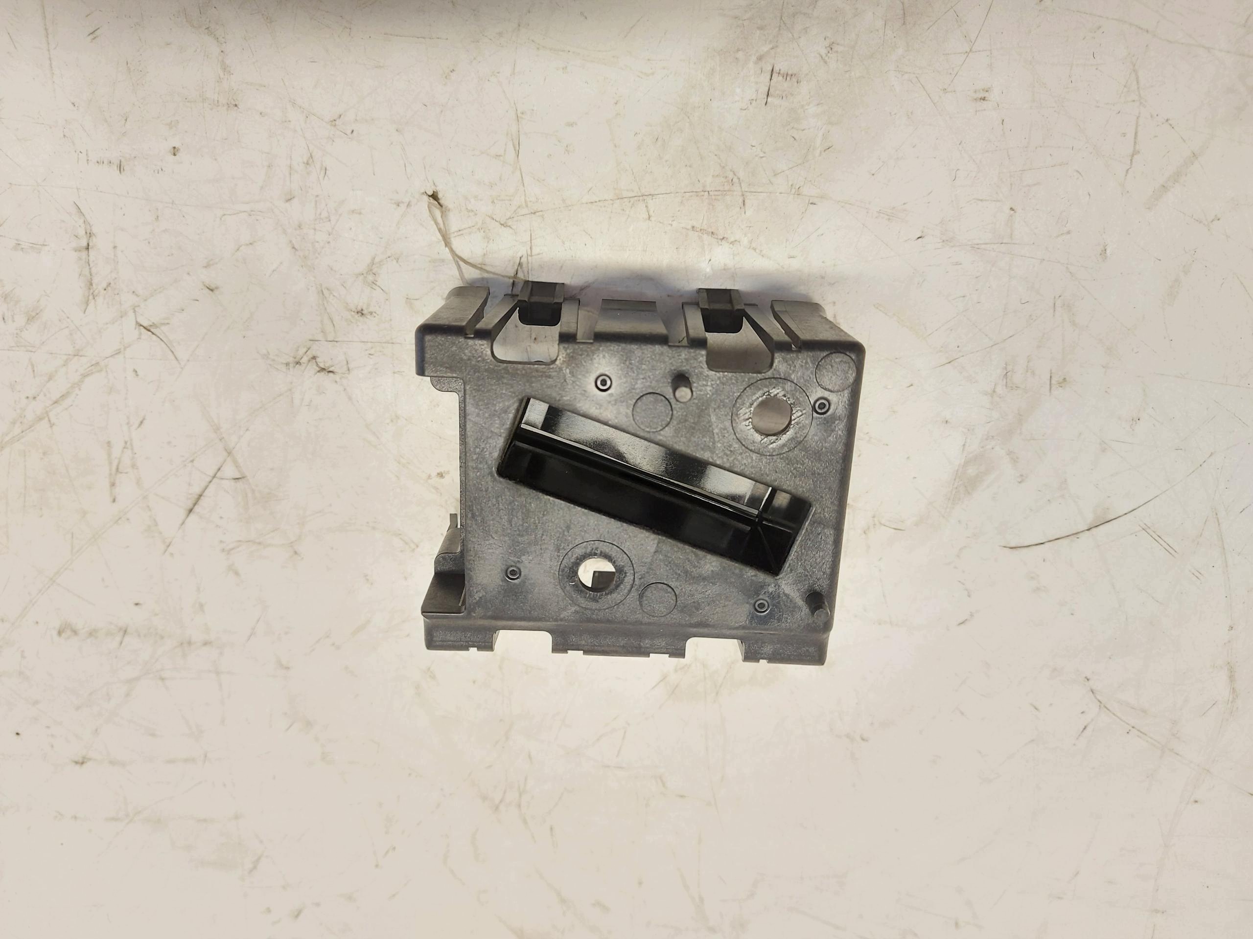 TESLA MODEL 3 2022r holder radaru front 1108648-00-E