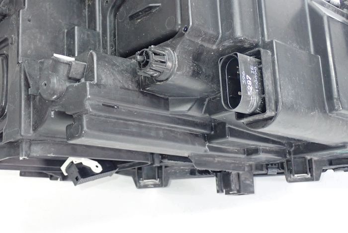 MERCEDES W246 B-KLASA LED PERFORMANCE reflektor left light left A2469066101