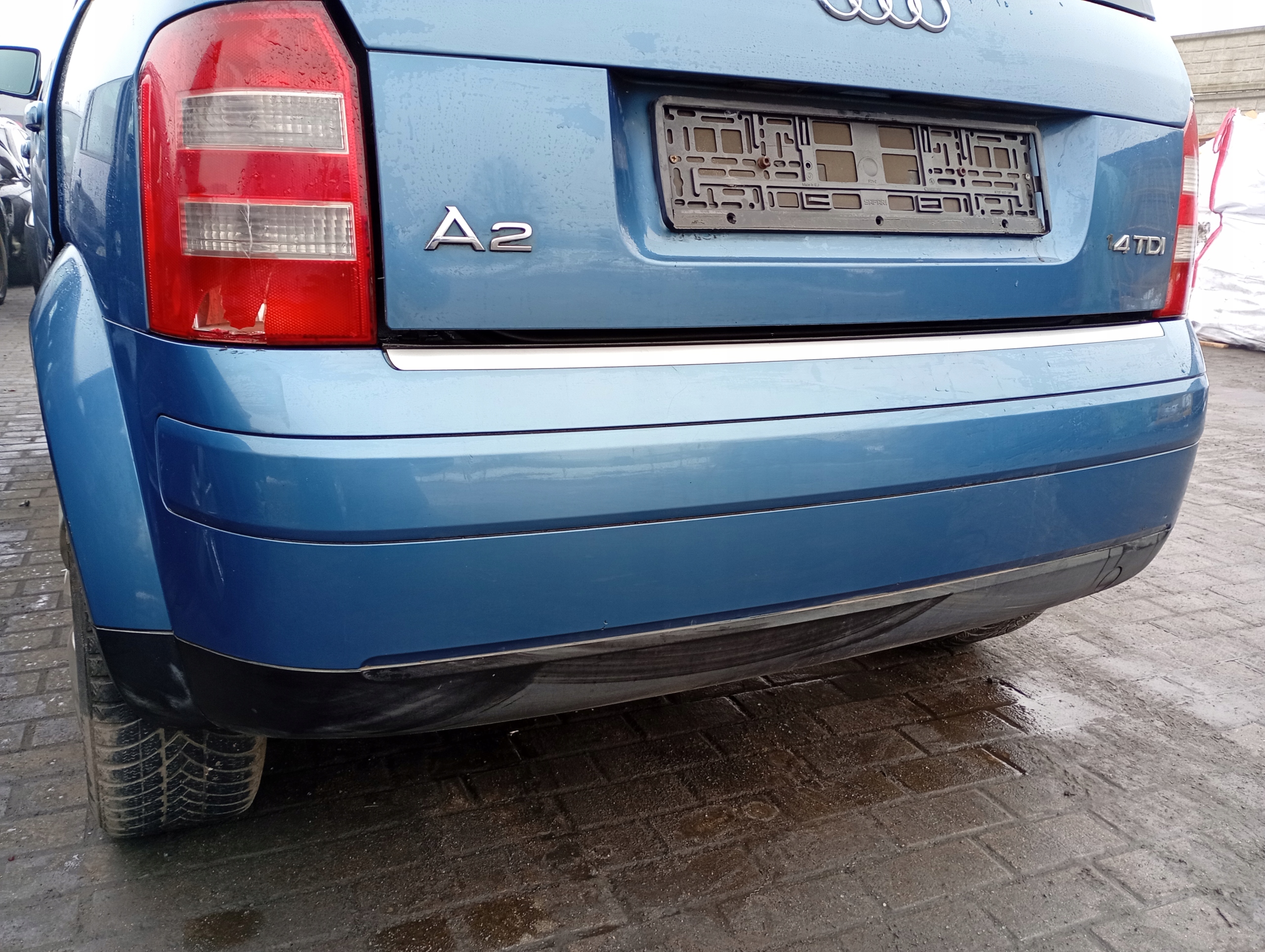 Audi A2 00-05 bumper rear rear part kod lakieru LZ5R