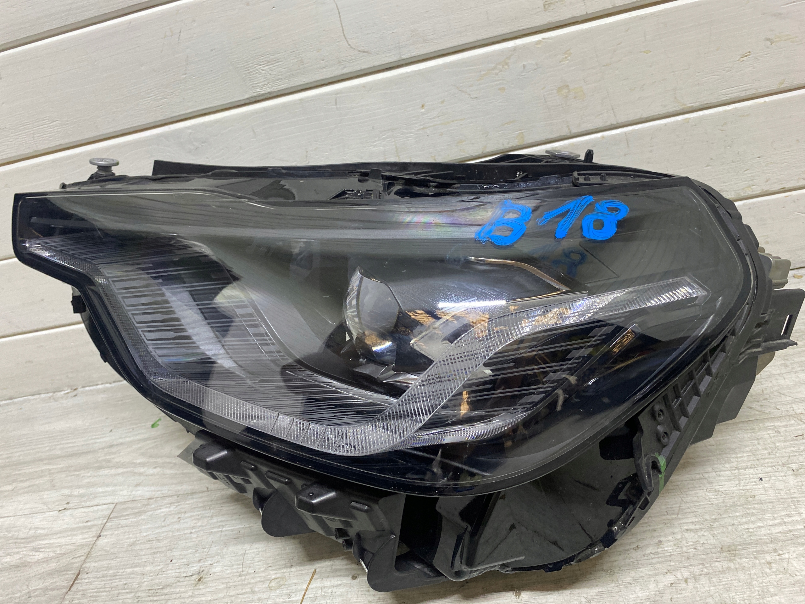 BMW 2 G42 light left front front FULL LED SHADOW LINE 8083635
