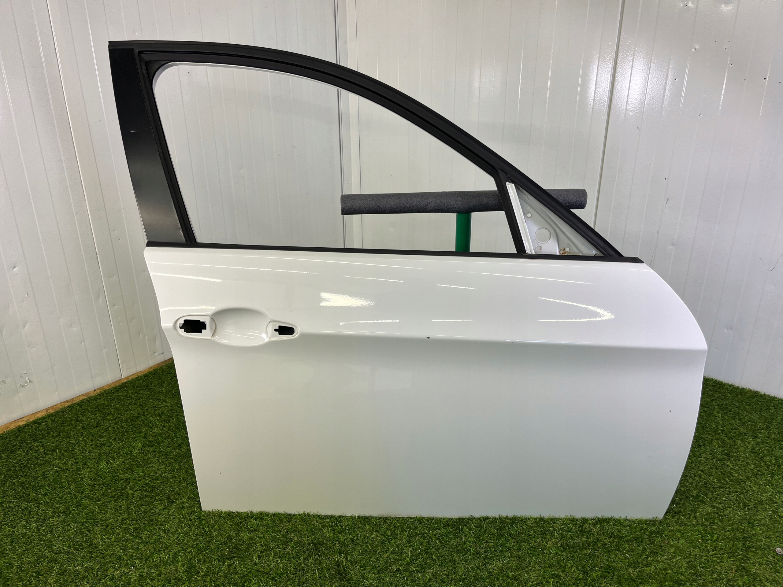 door right front LIFT BMW E91 2010 ALPINWEISS 3 (300)