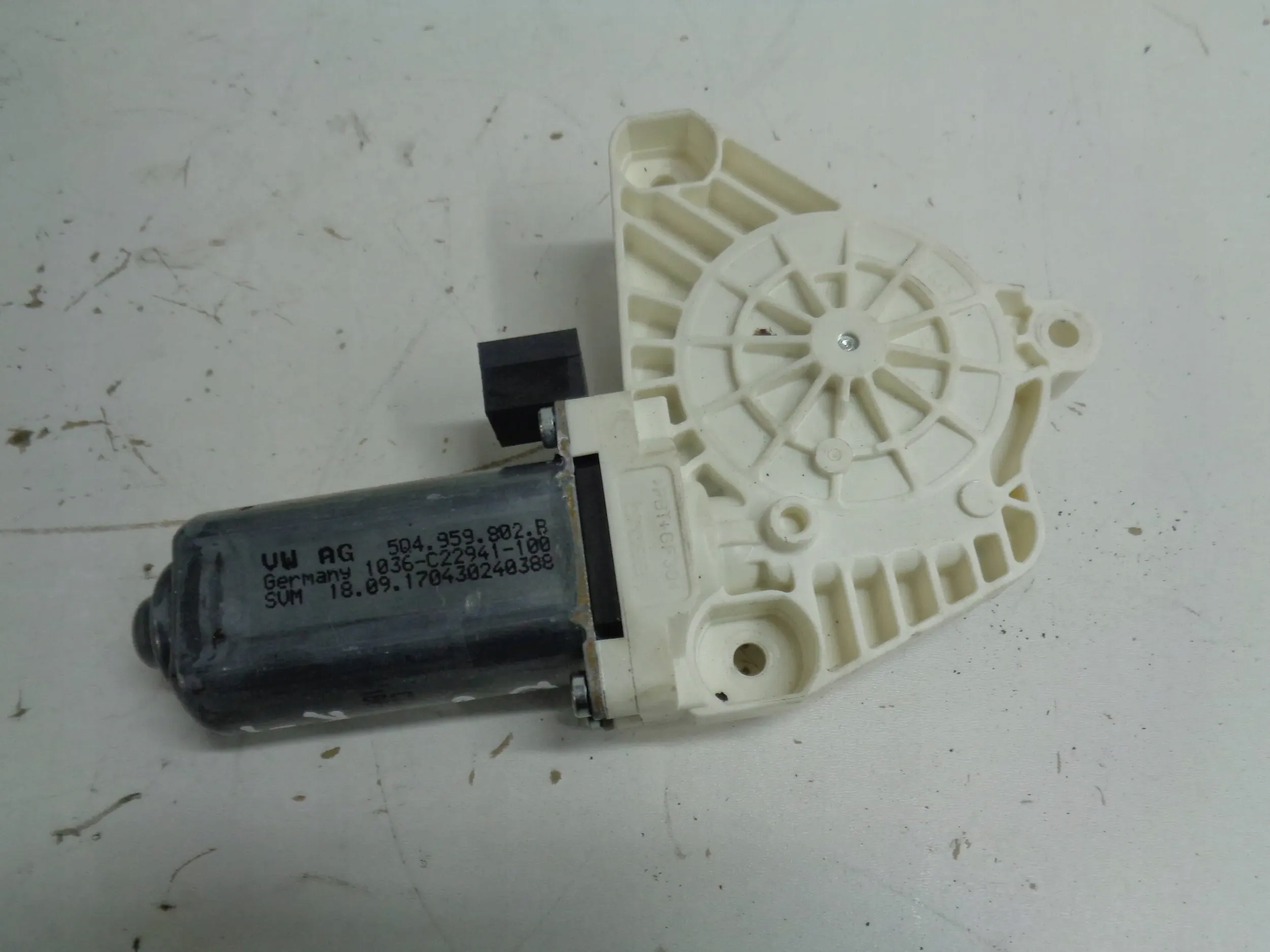 VW PASSAT B8 GOLF VII AUDI A3 mini motor windows right front