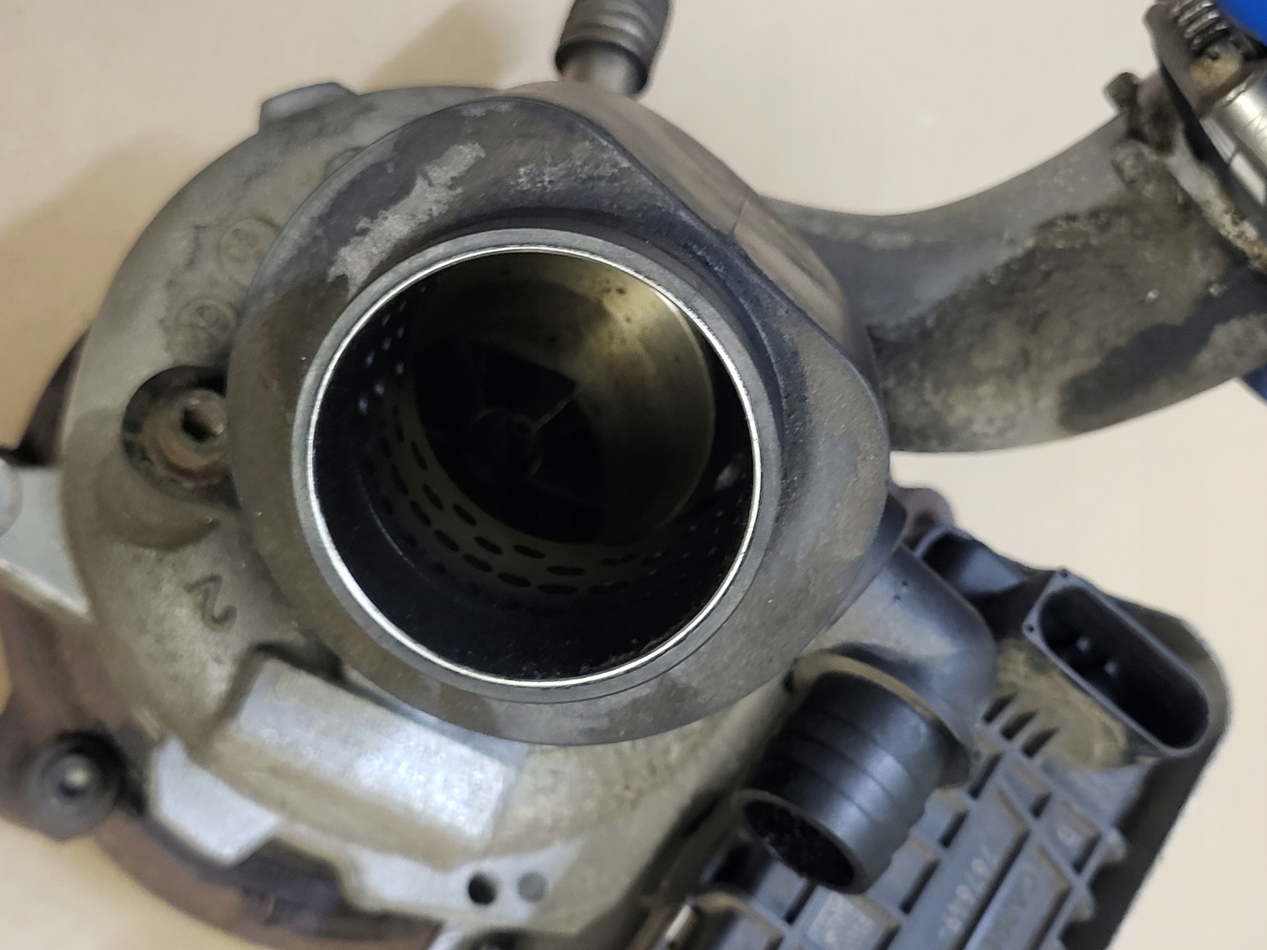 turbo régulateur TURBINA complète AUDI A5 8T A4 B8 8K 3.0 TDI OE