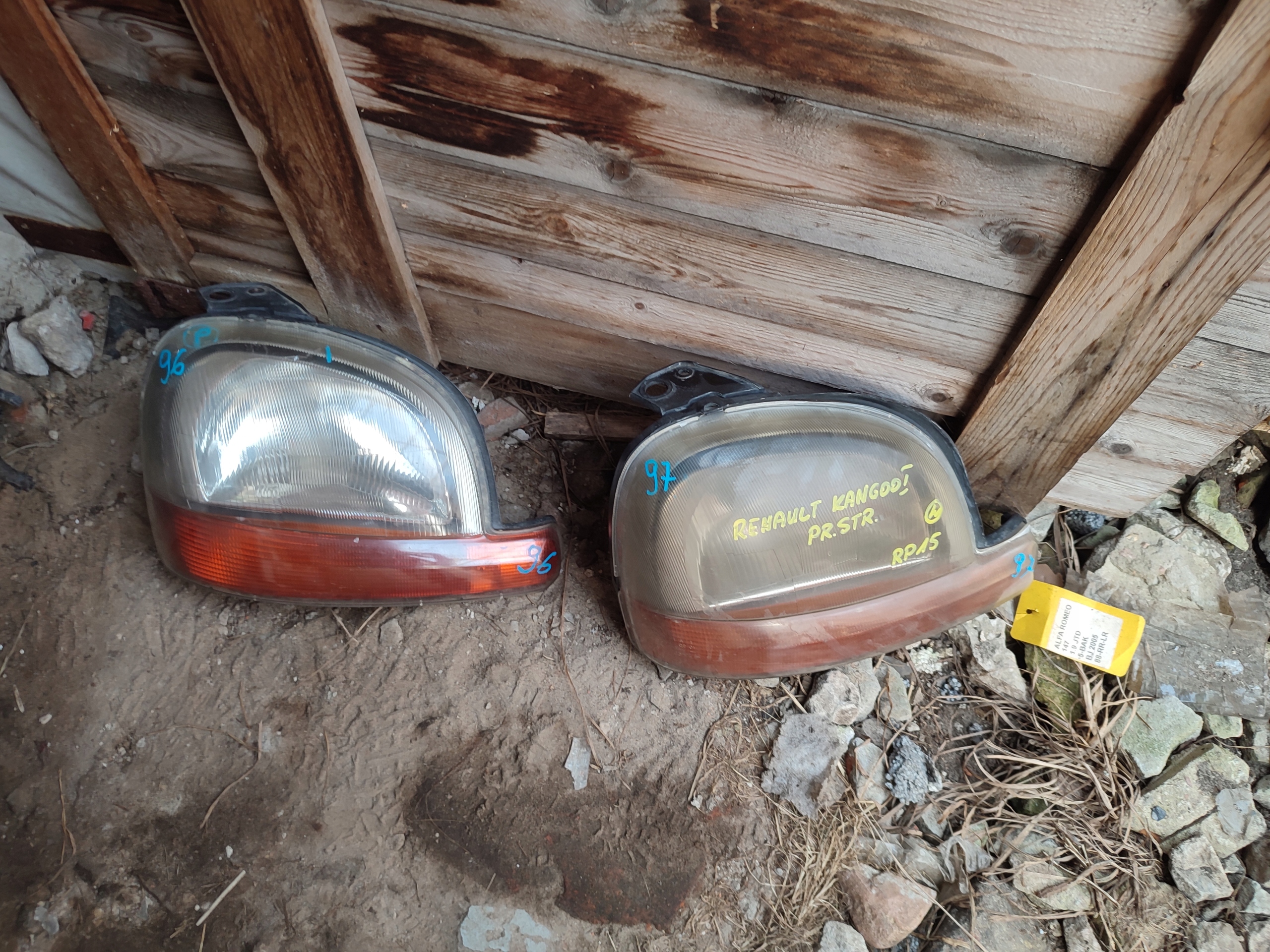 light right front right front RENAULT KANGOO and