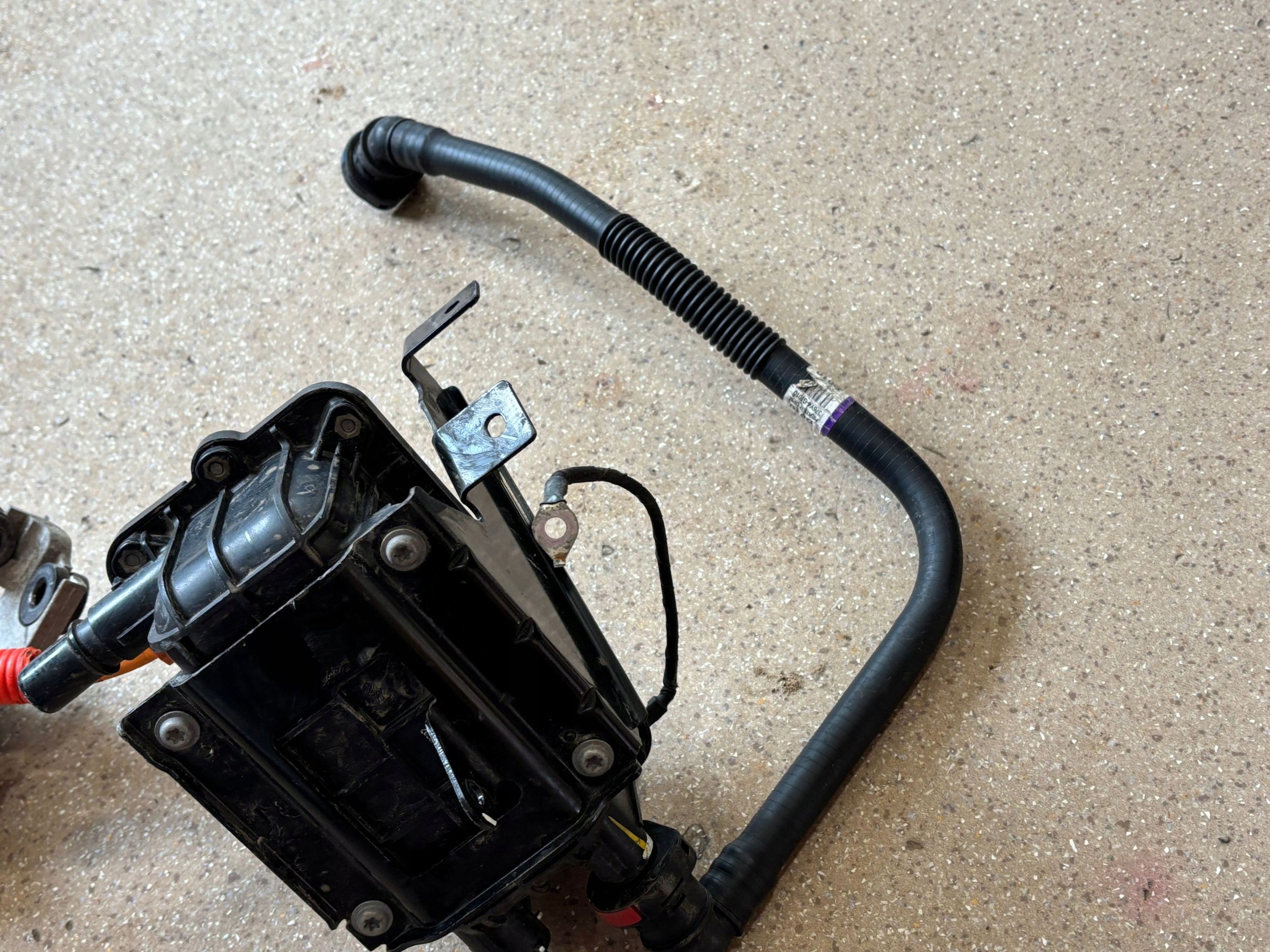 вентилятор Hyundai IONIQ 5 375W2GI100