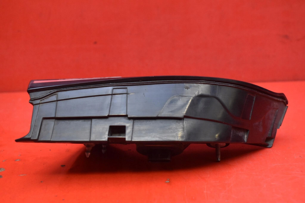 light right rear part rear 1502089-00-C TESLA MODEL Y 20