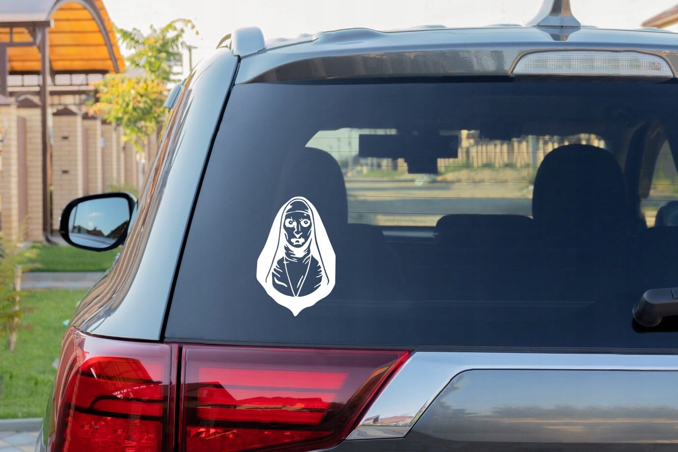 ZAKONNICA - Naklejka na samochód na auto ODBLASKOWA Producent Inny