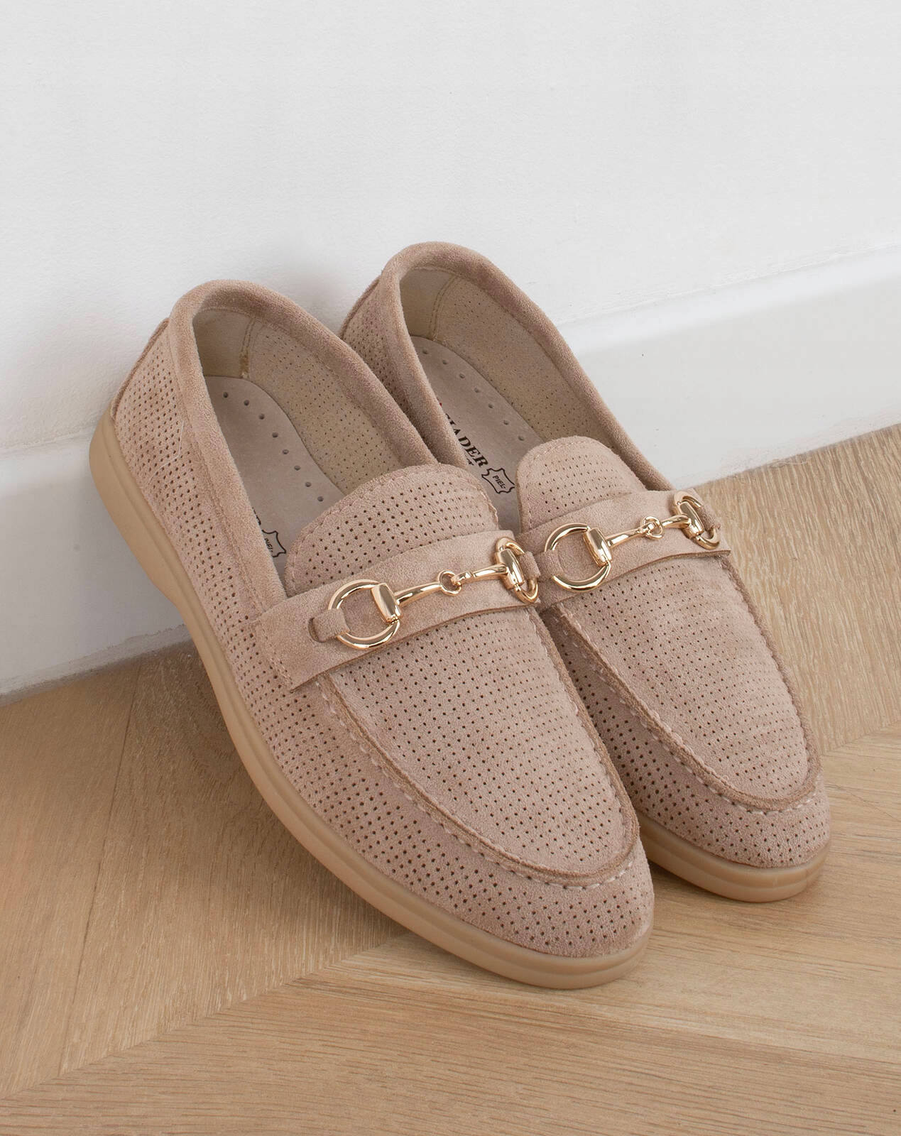 MOKASYNY BEŻOWE ZAMSZOWE DAMSKIE PÓŁBUTY LOAFERSY 40 Wzór dominujący bez wzoru