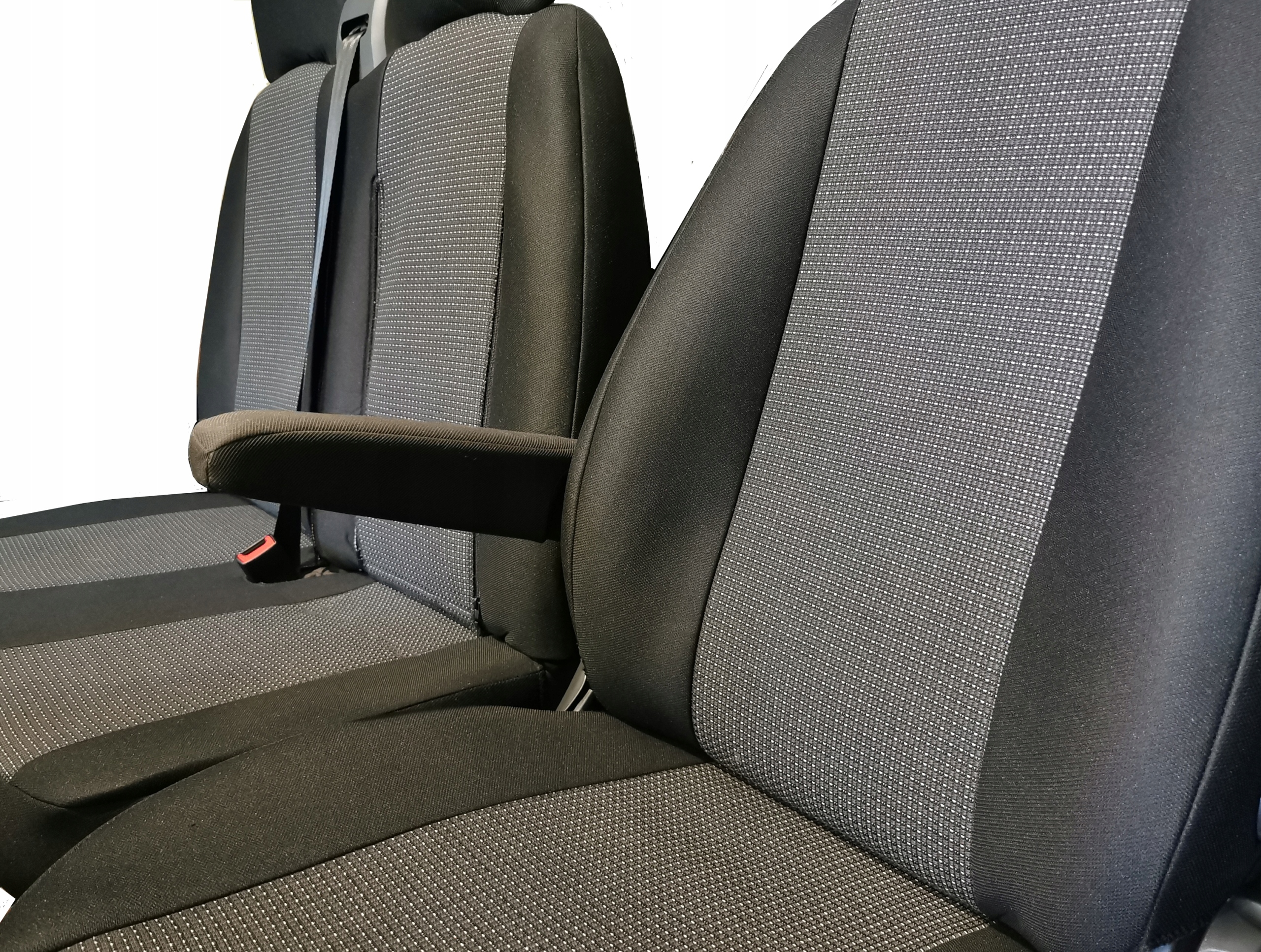 MERCEDES SPRINTER pokrowce 06-2018r. LUX 2+1 bus Producent inny