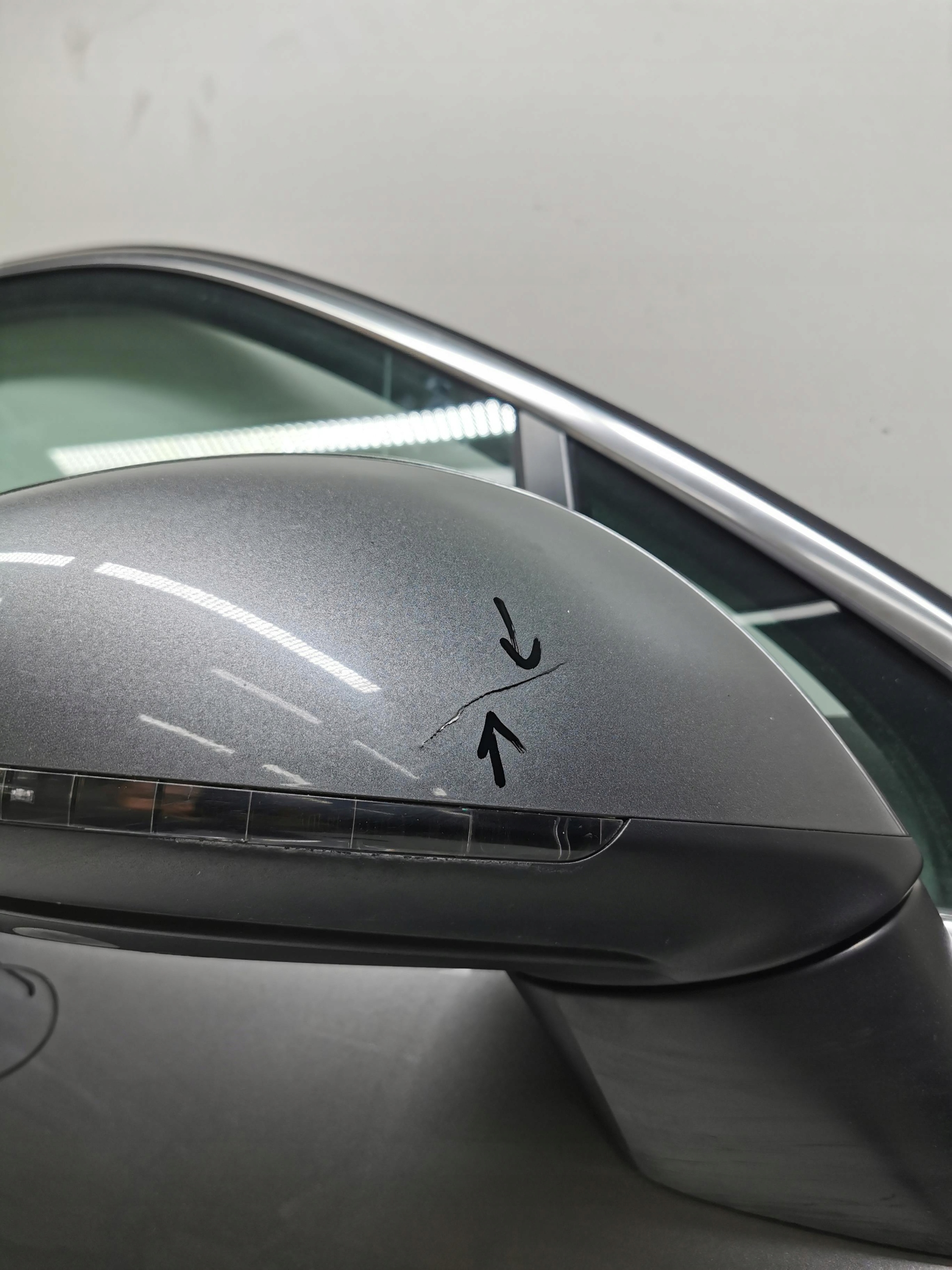 door right front mirror VW TOUAREG II 7P LM7W