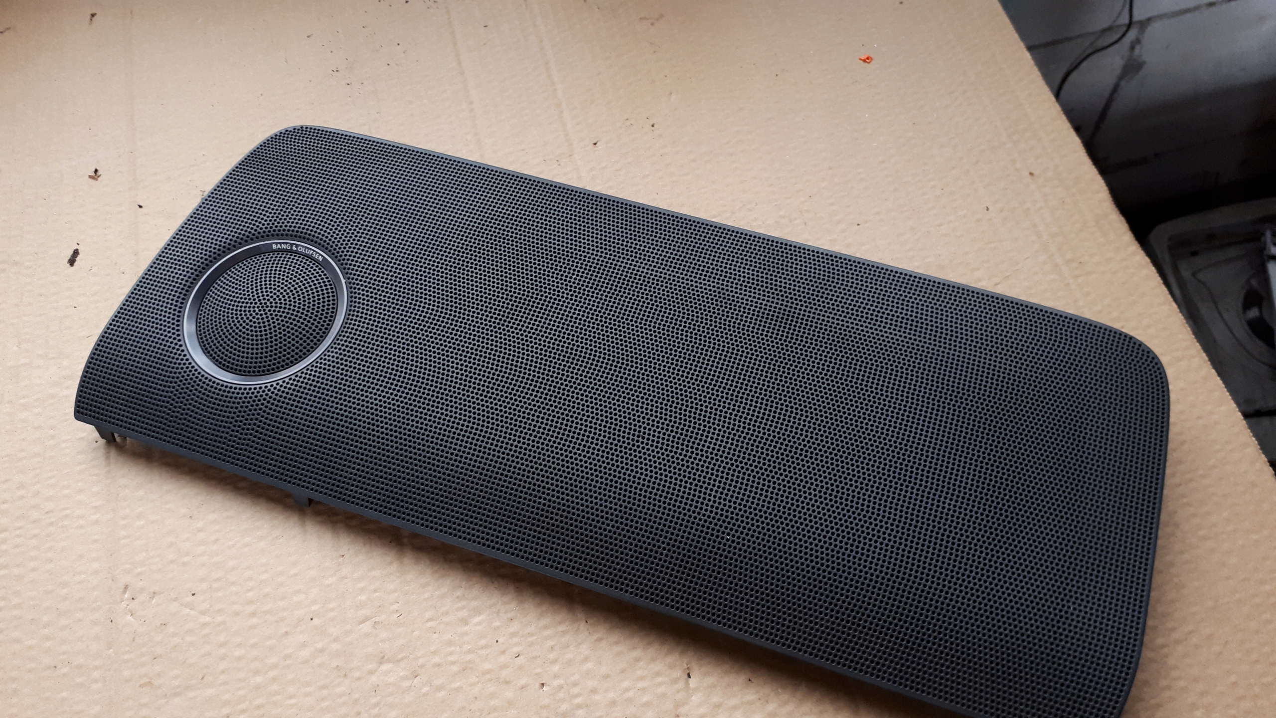 S4 B8 A4 cover covering POLKI left bang OLUFSEN