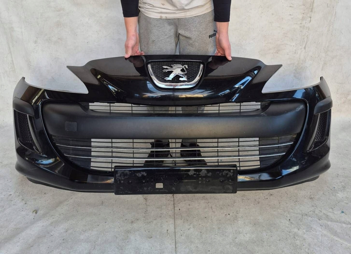 PEUGEOT 308 and T7 07- bumper front front 9680484677
