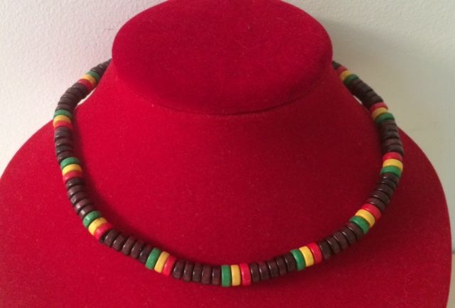 

Korale Drewniane surf peace Rasta reaggae /brązowe