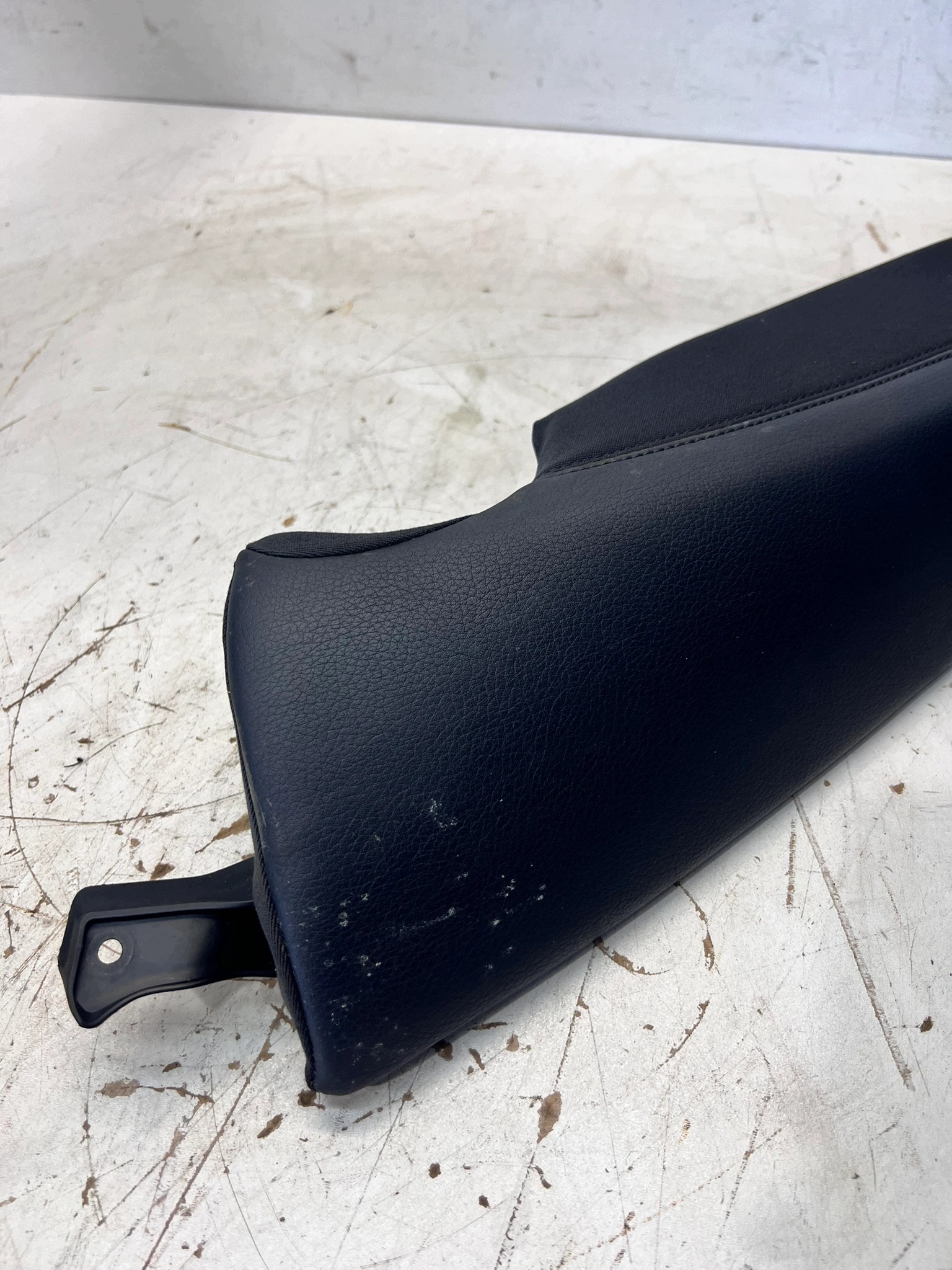side KANAPY left rear part leather AUDI A6 C7 4G085703AH