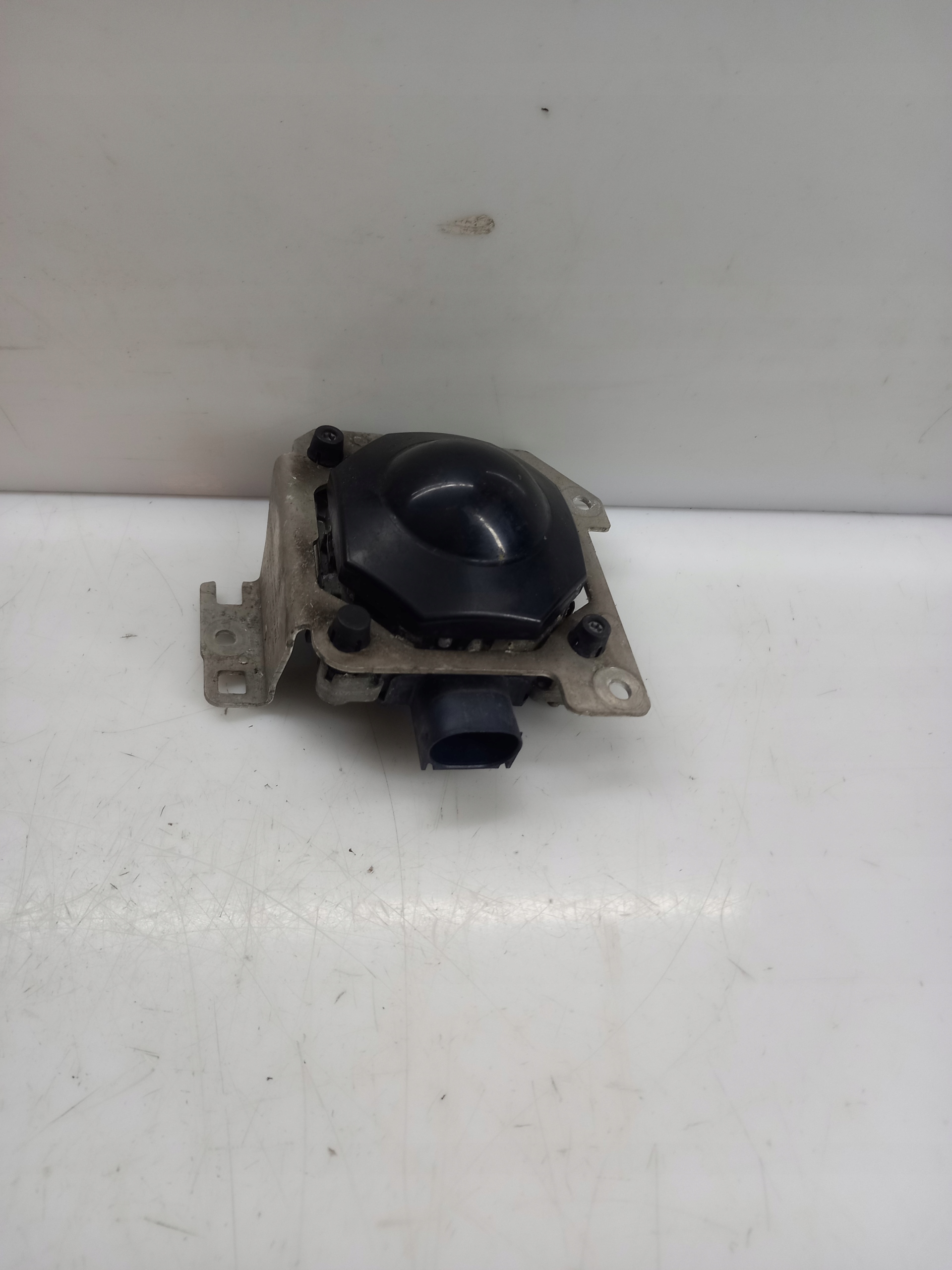 Audi A4 B9 правый 4M0907566E