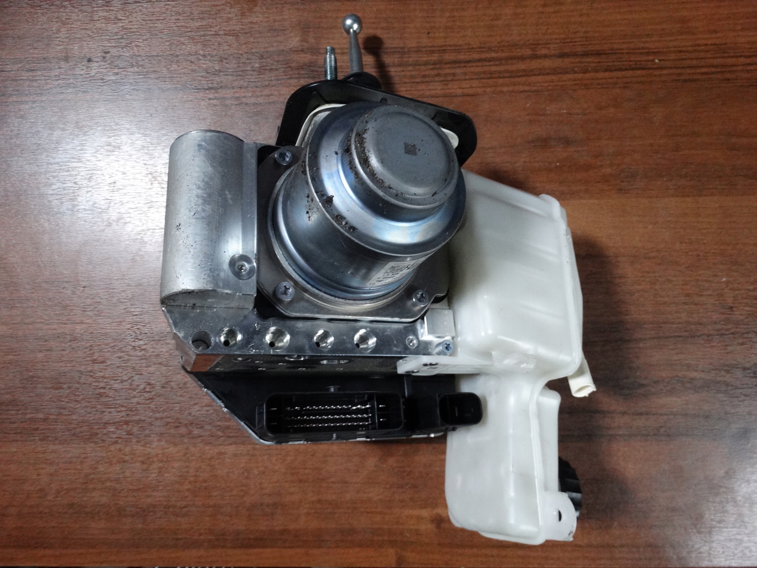 perfect condition control unit pump ABS BMW G05 G06 G07 1 9