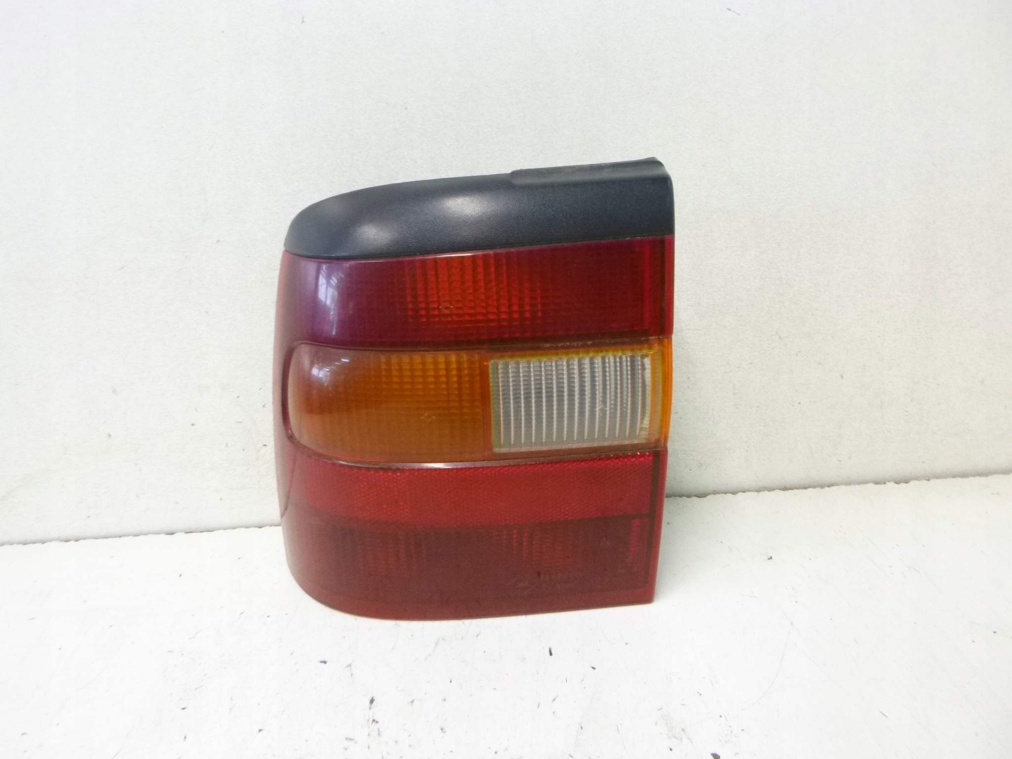 light rear left Opel Vectra A Lift 1994r. sedan