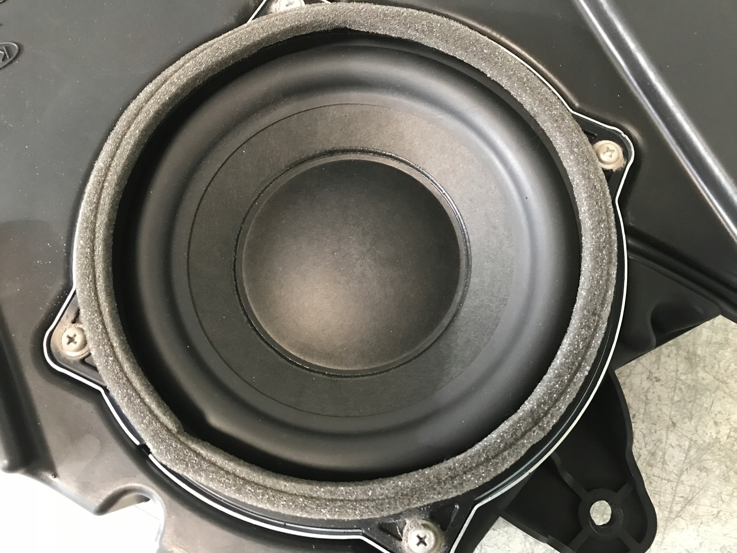 speaker SUBWOOFER KIA SPORTAGE III 96380-3W000