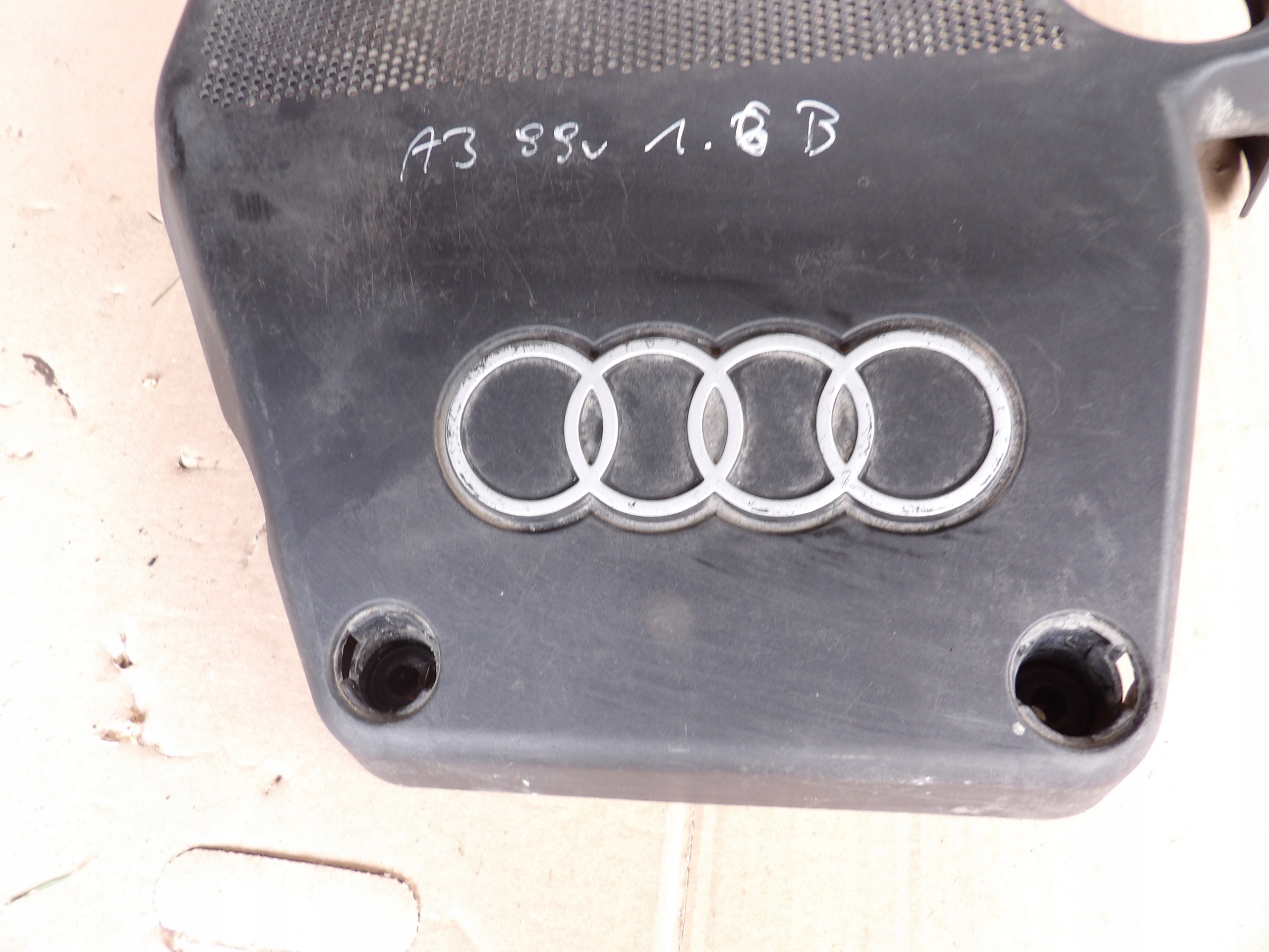 AUDI A3 1.6 8V motorfedél fedél