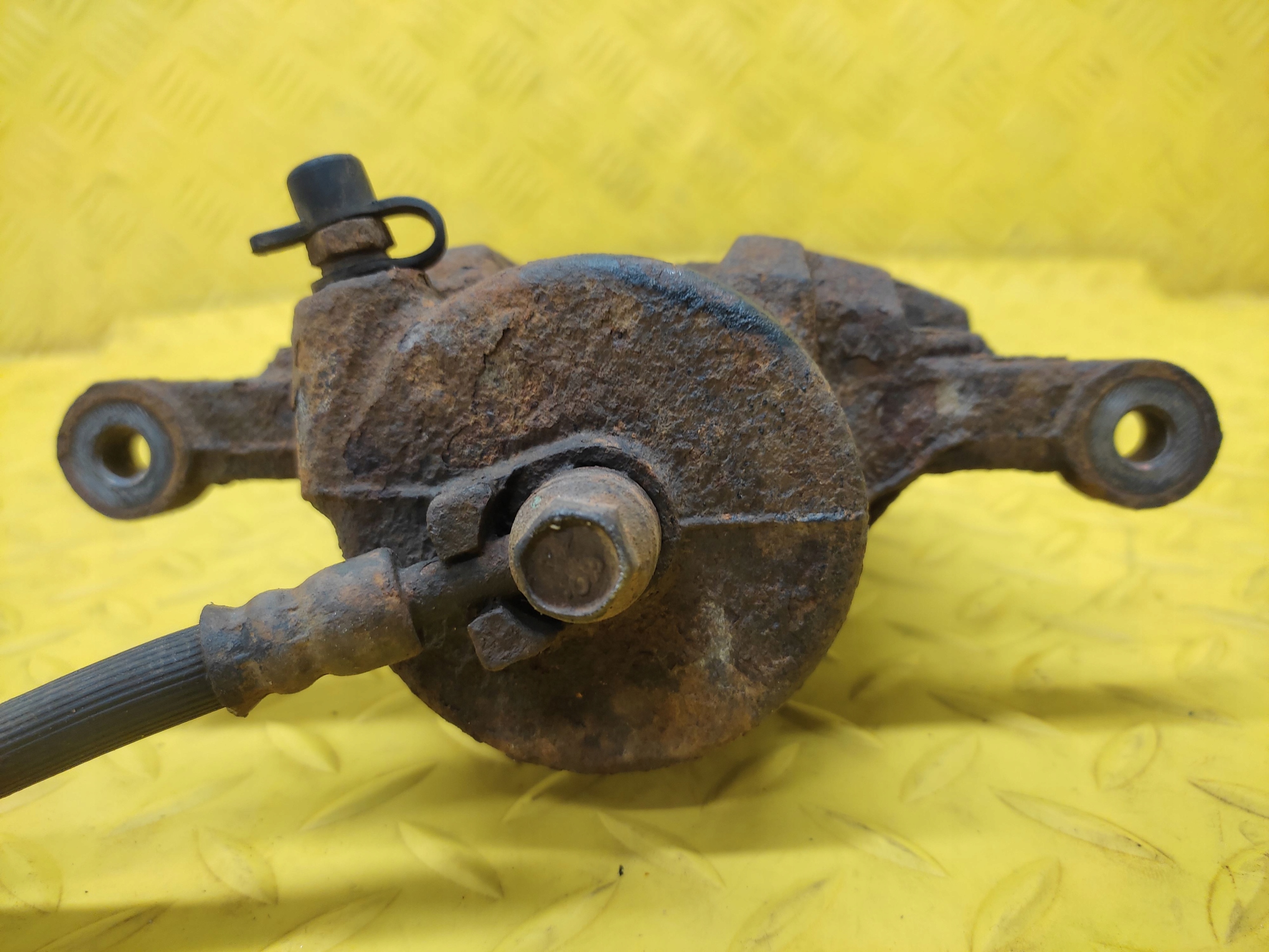 CHEVROLET REZZO 2.0 caliper brake left front