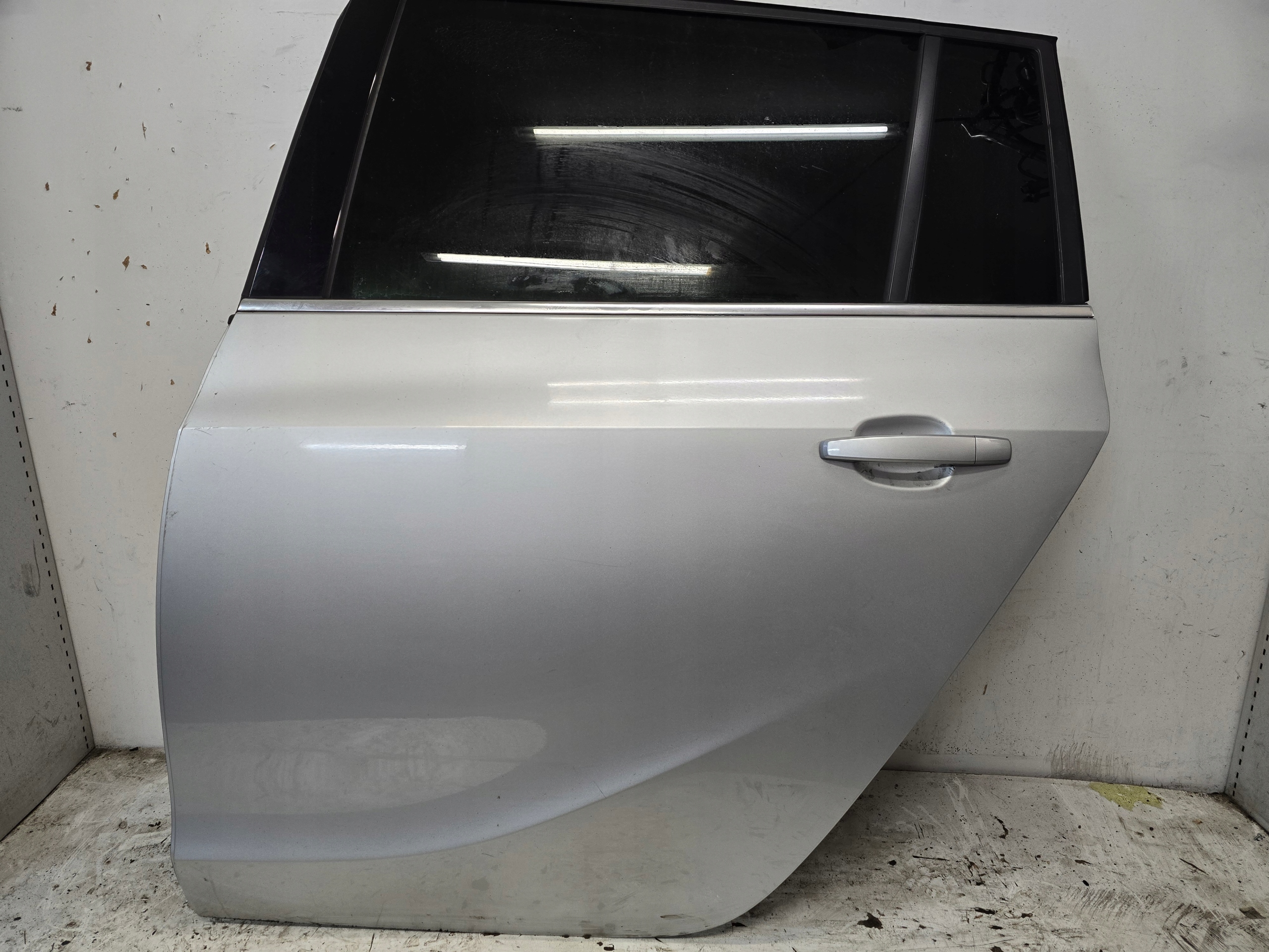 OPEL ZAFIRA C door left rear. left rear part Z176