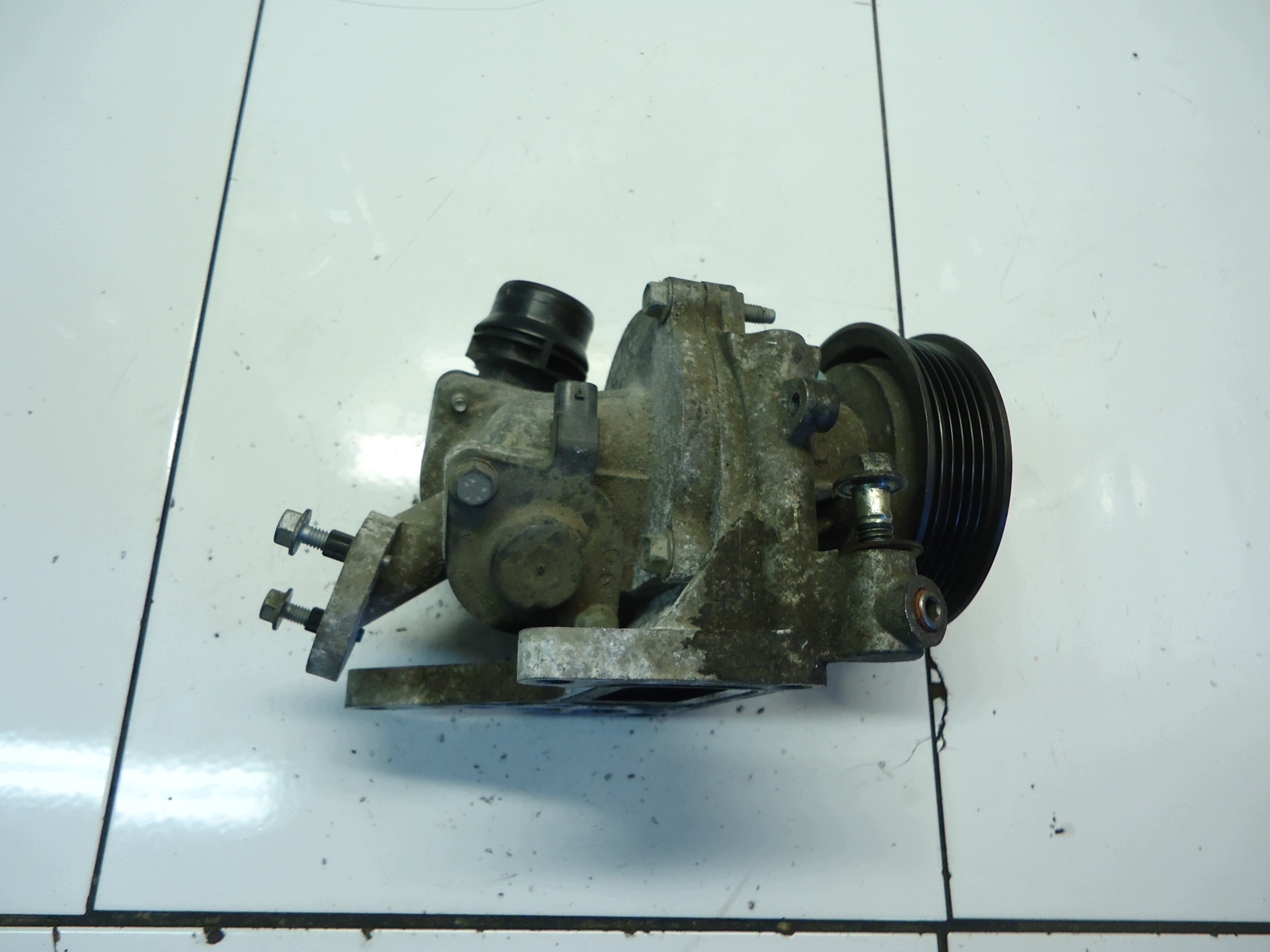 OPEL ASTRA IV J INSIGNIA 1.6CDTI B16DTH water pump 55490715