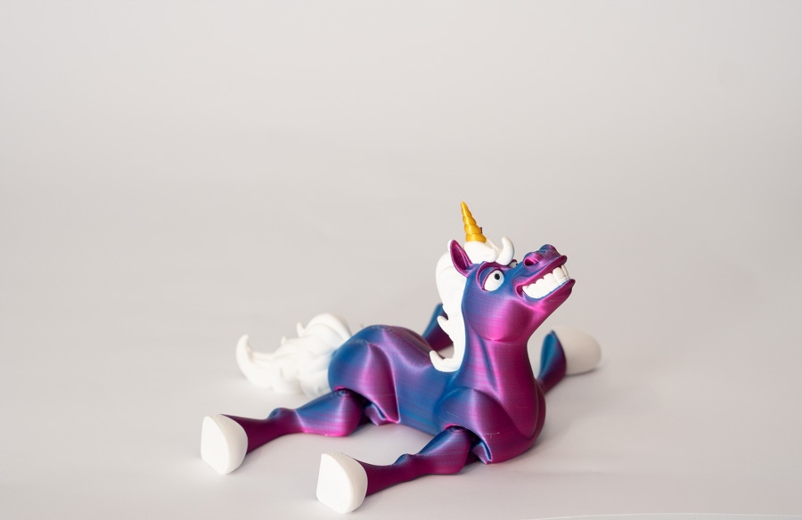 Jednorožec pohádkový. Výtisk. Pohádkový kuň s rohem! Pohyblivé části!