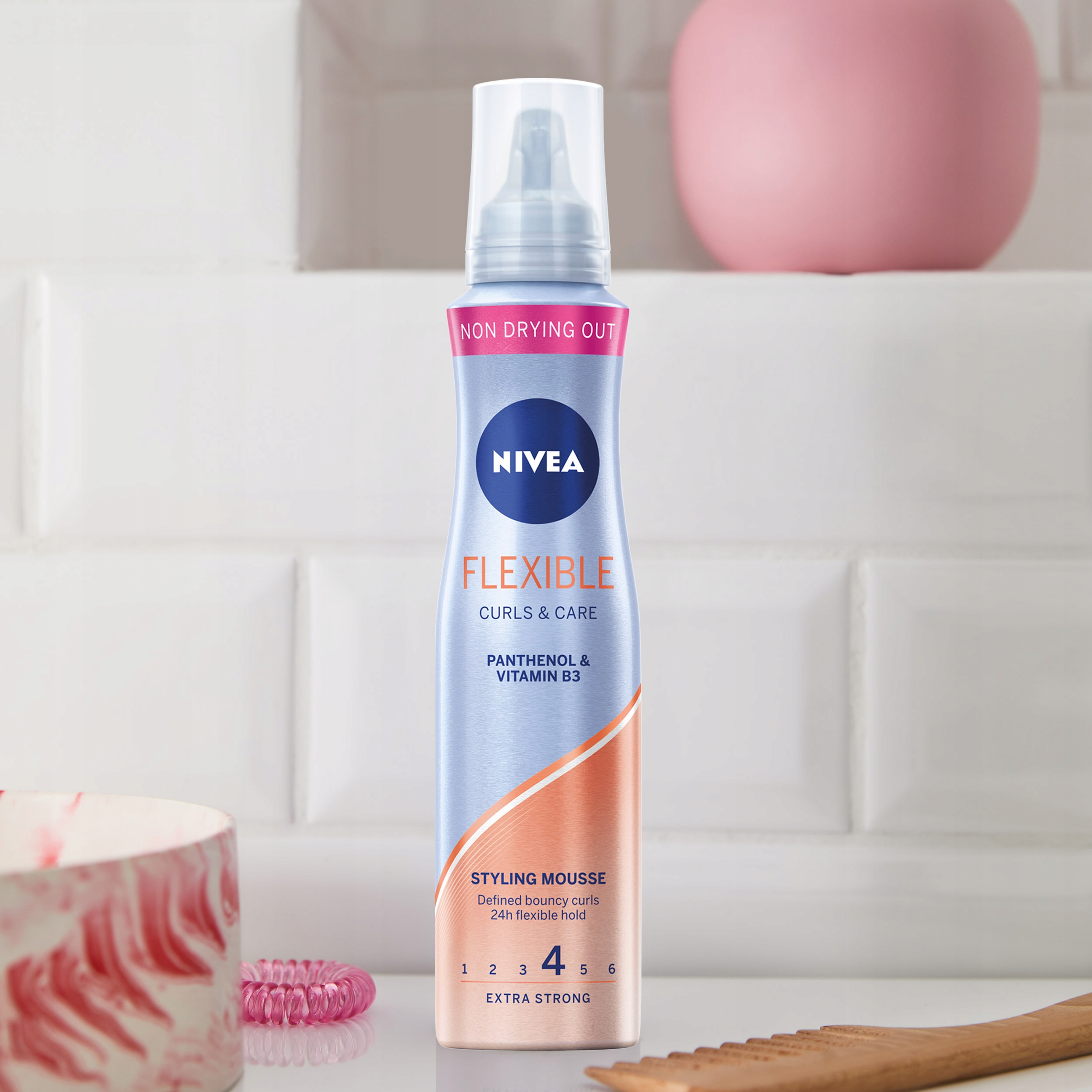 Pianka do włosów kręconych NIVEA Flexible Curls Marka Nivea