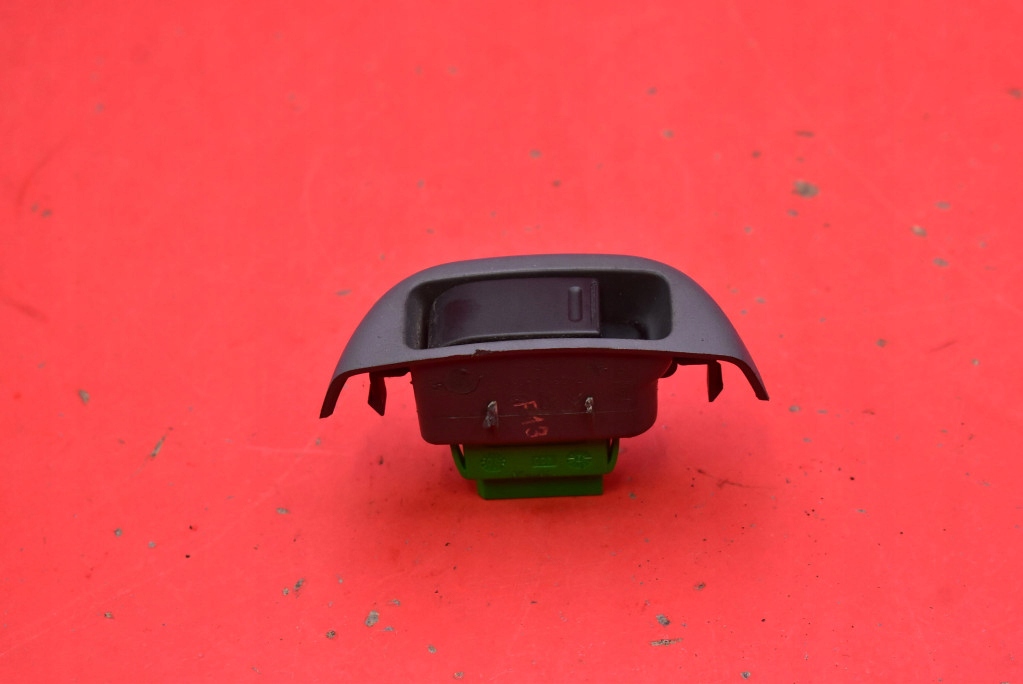 switch lifting windows right front 74231-0H010 PEUGEOT 107 05-08