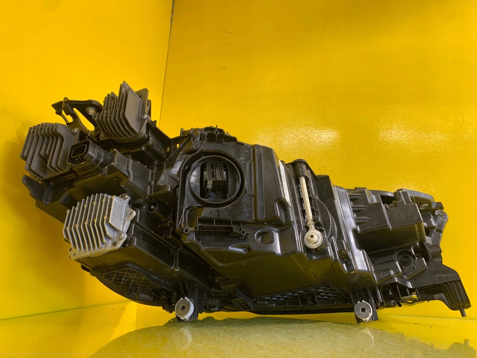 light left BMW IX M60 LASER 5A3CEA1-04 2021