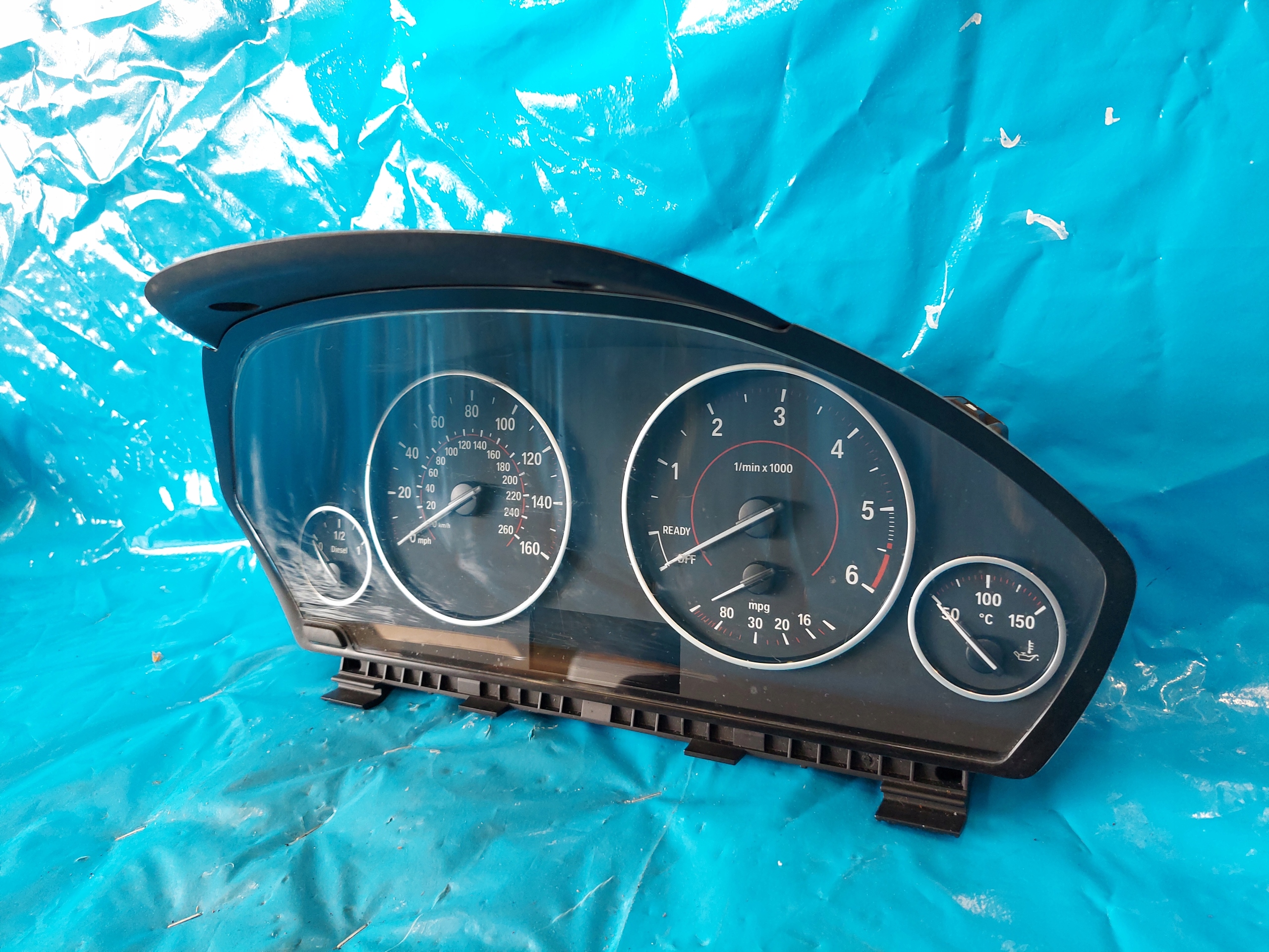 dials clock BMW F30 330 D 2012 R UK 62109287495
