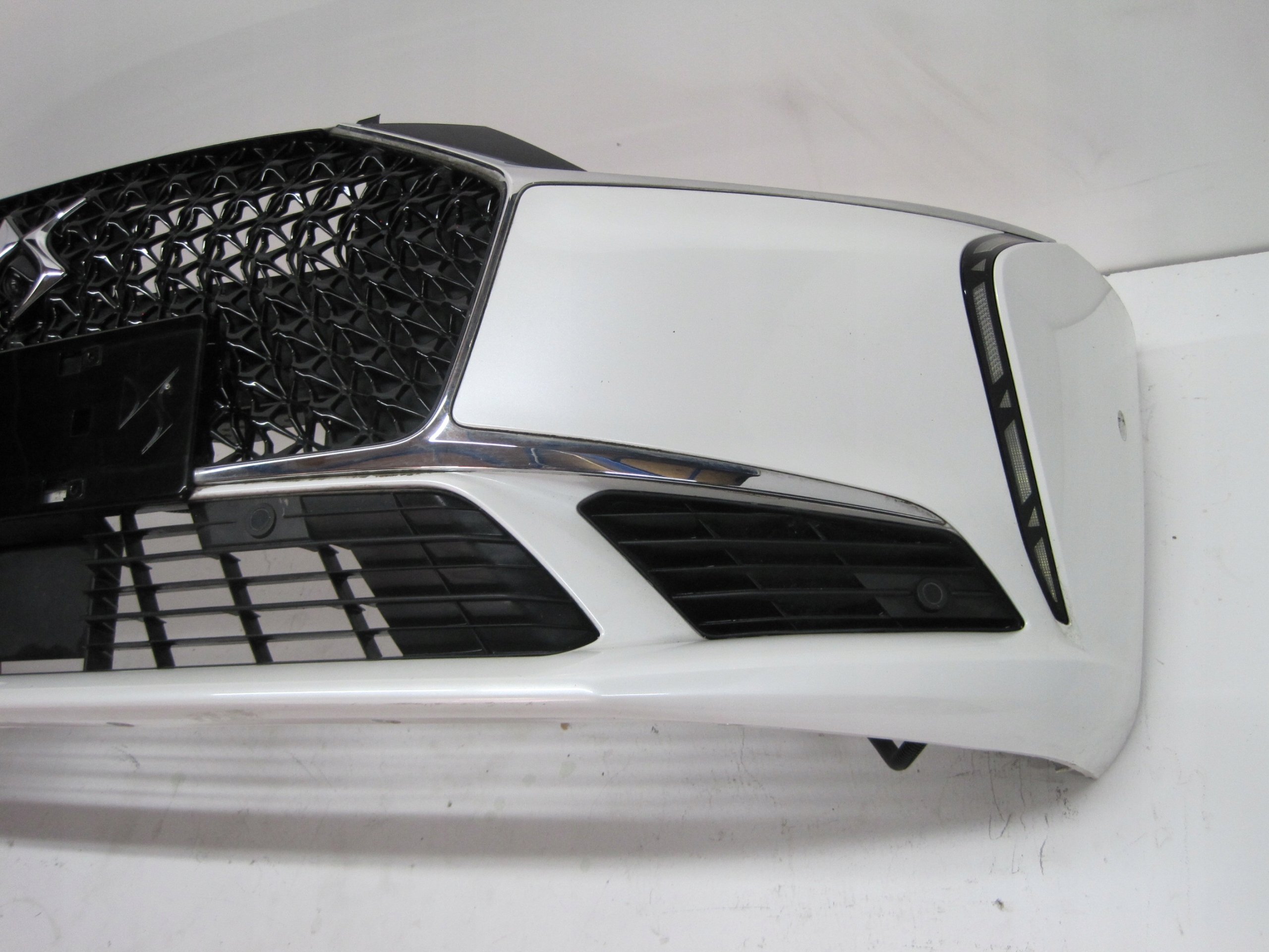 front bumper CITROEN DS9 6 PDC KAMERA front