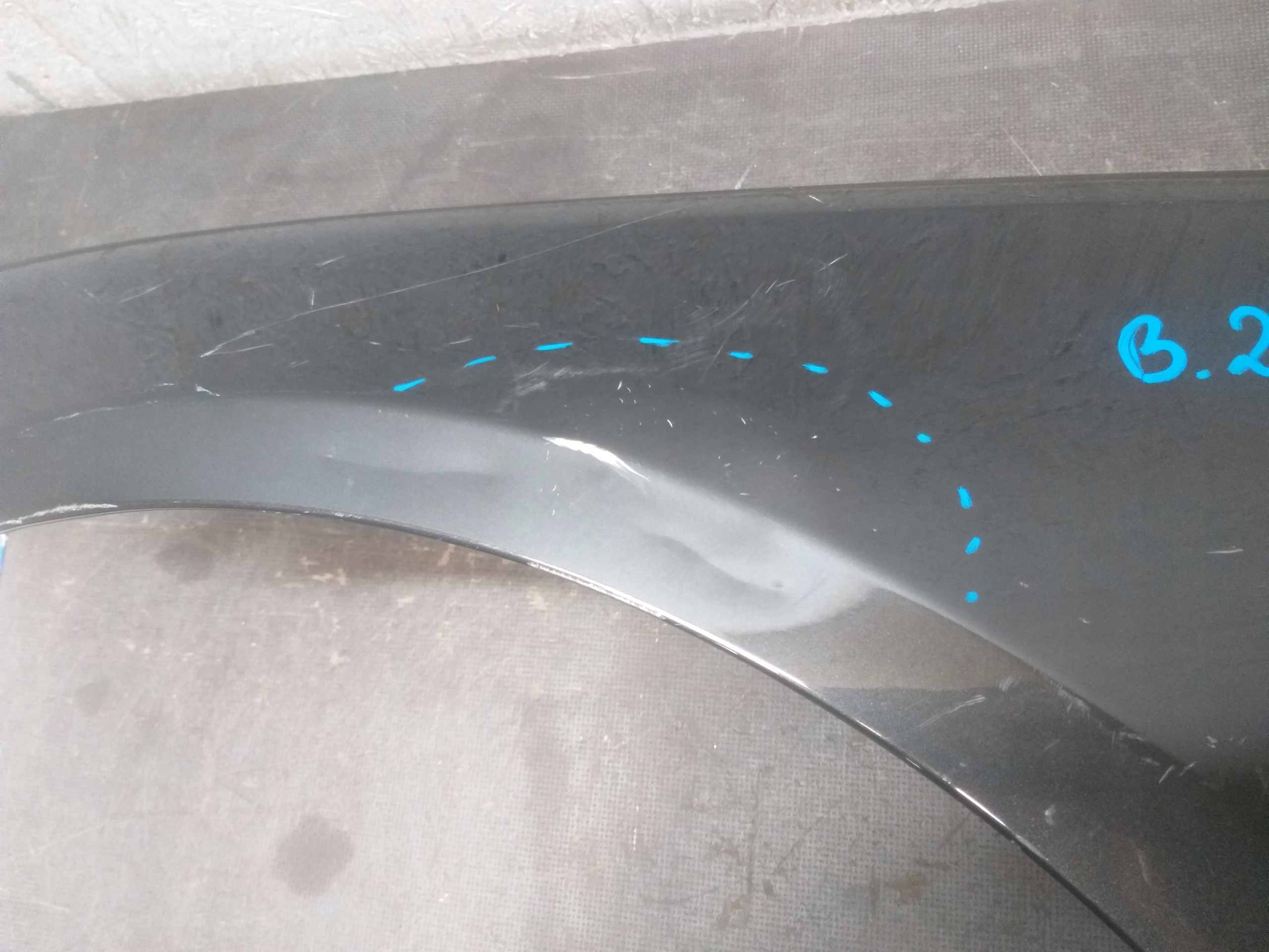 fender front left MERCEDES C KLASA W206