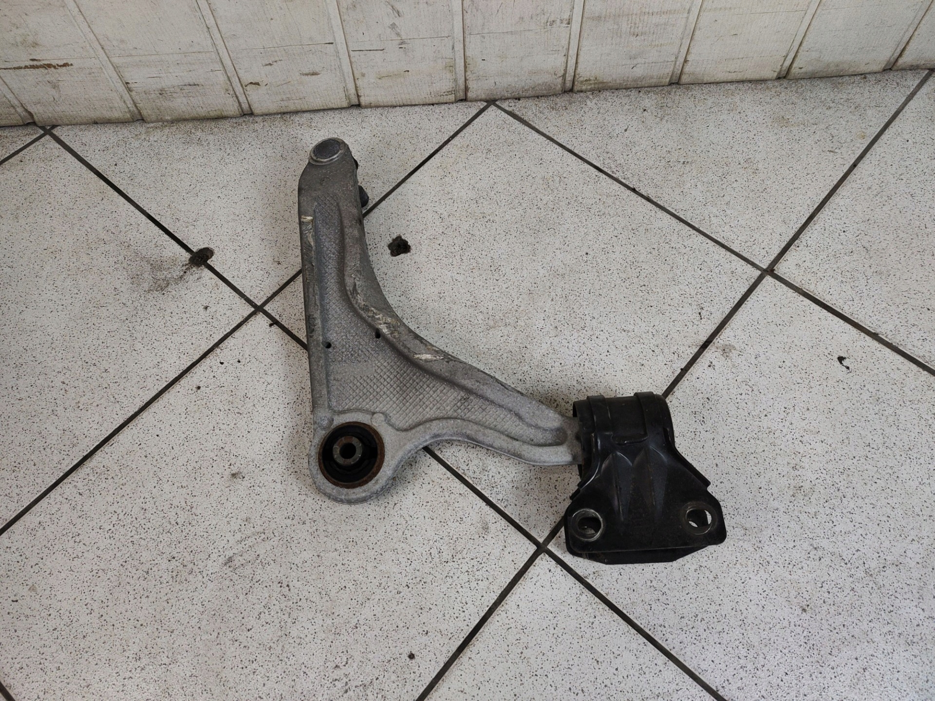 arm front left side Ford Fusion USA 2 2013