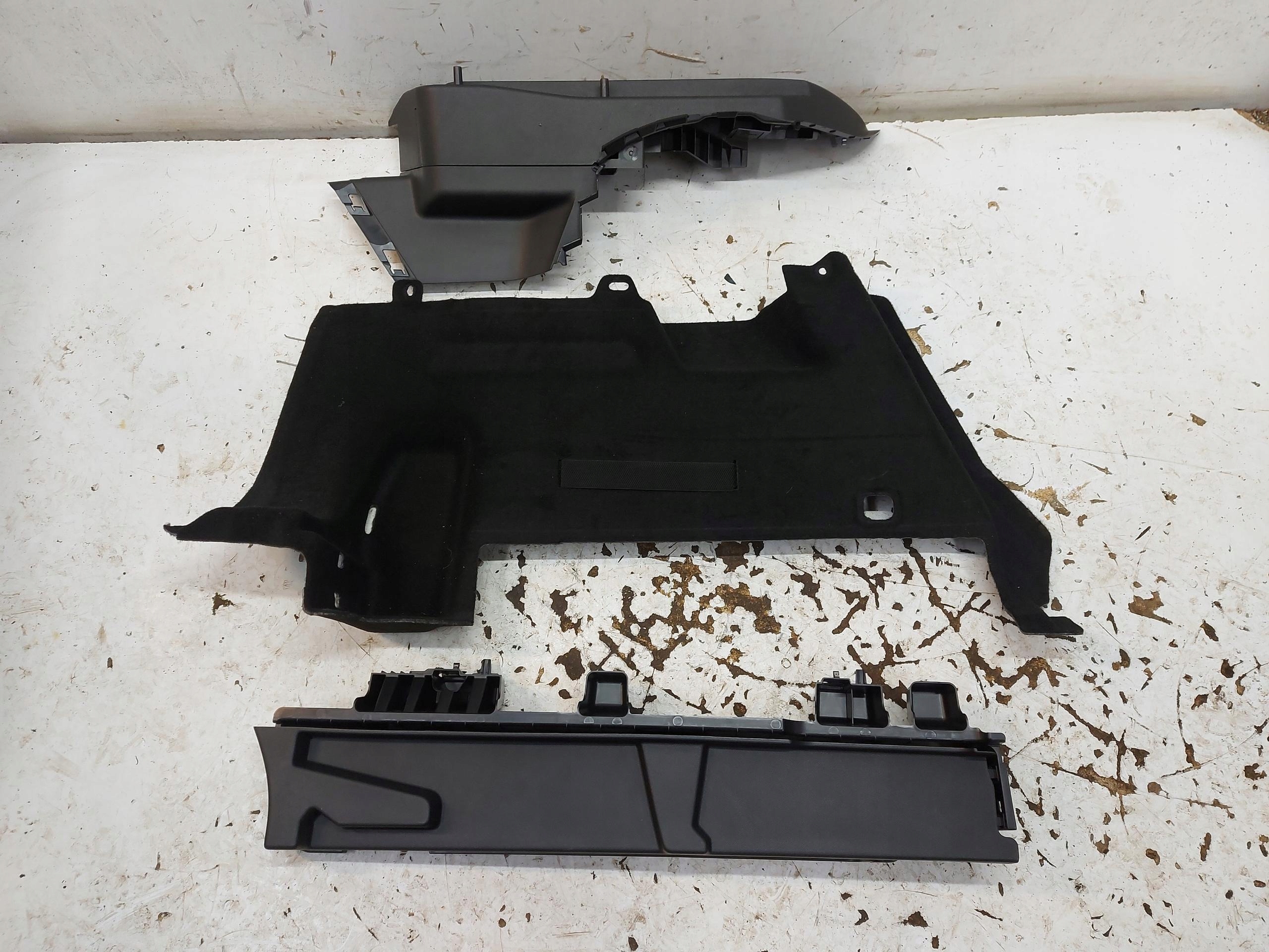 OPEL Grandland II 2024+ side upholstery boot rear part left