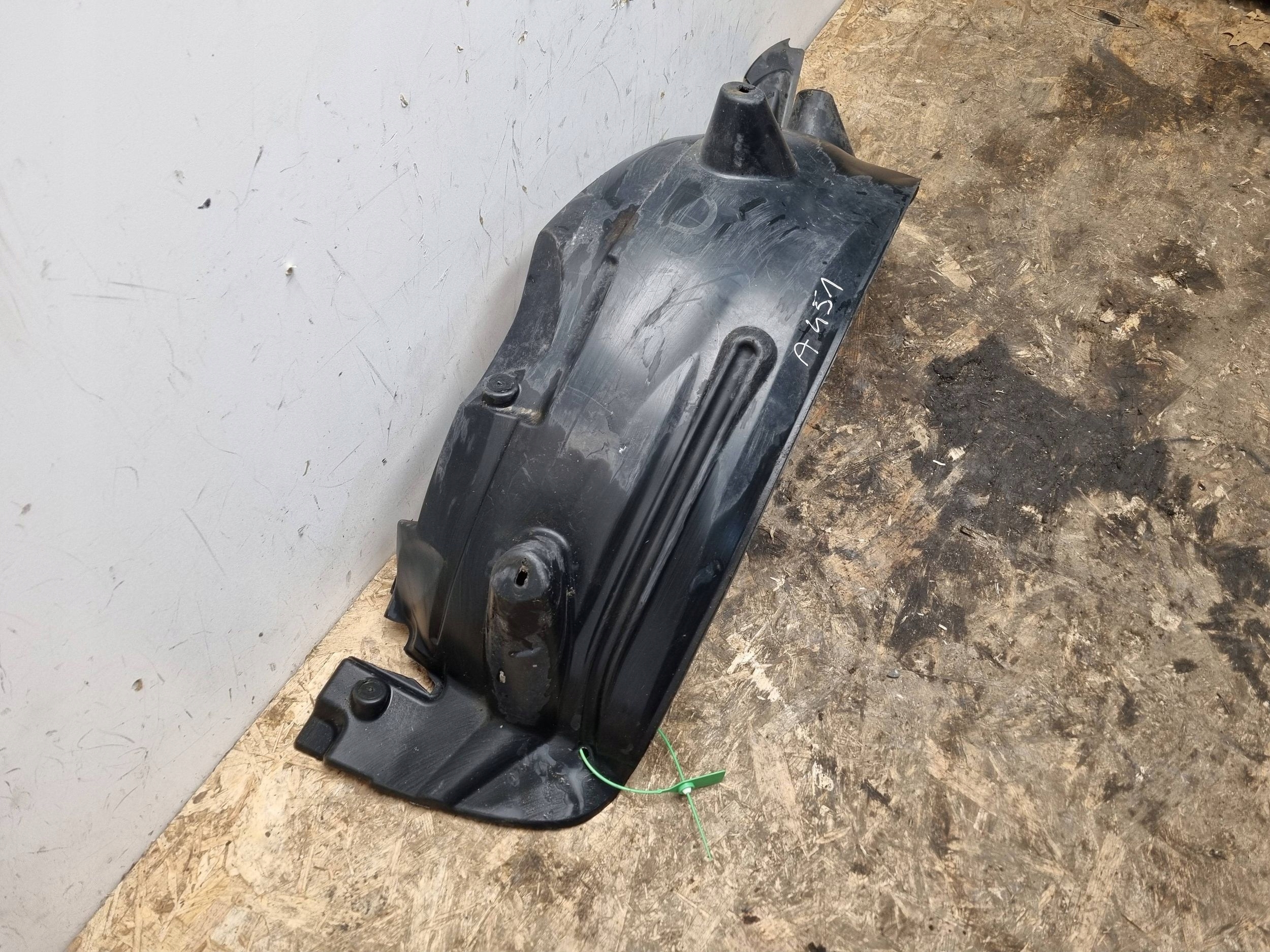 mudguard right rear part A4518840822 SMART FORTWO II 451