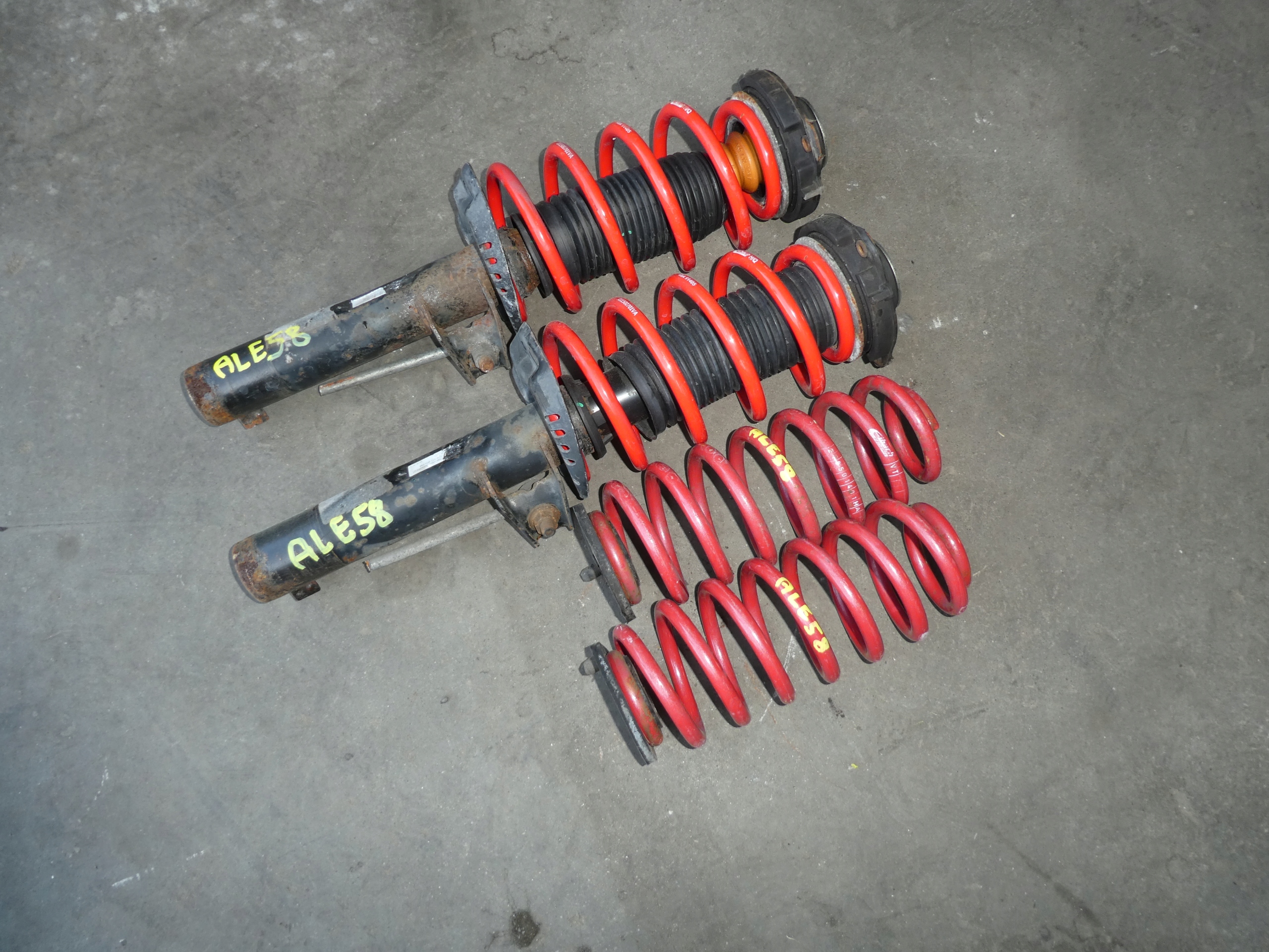 shock absorber front OBNIZAJACE springs VW