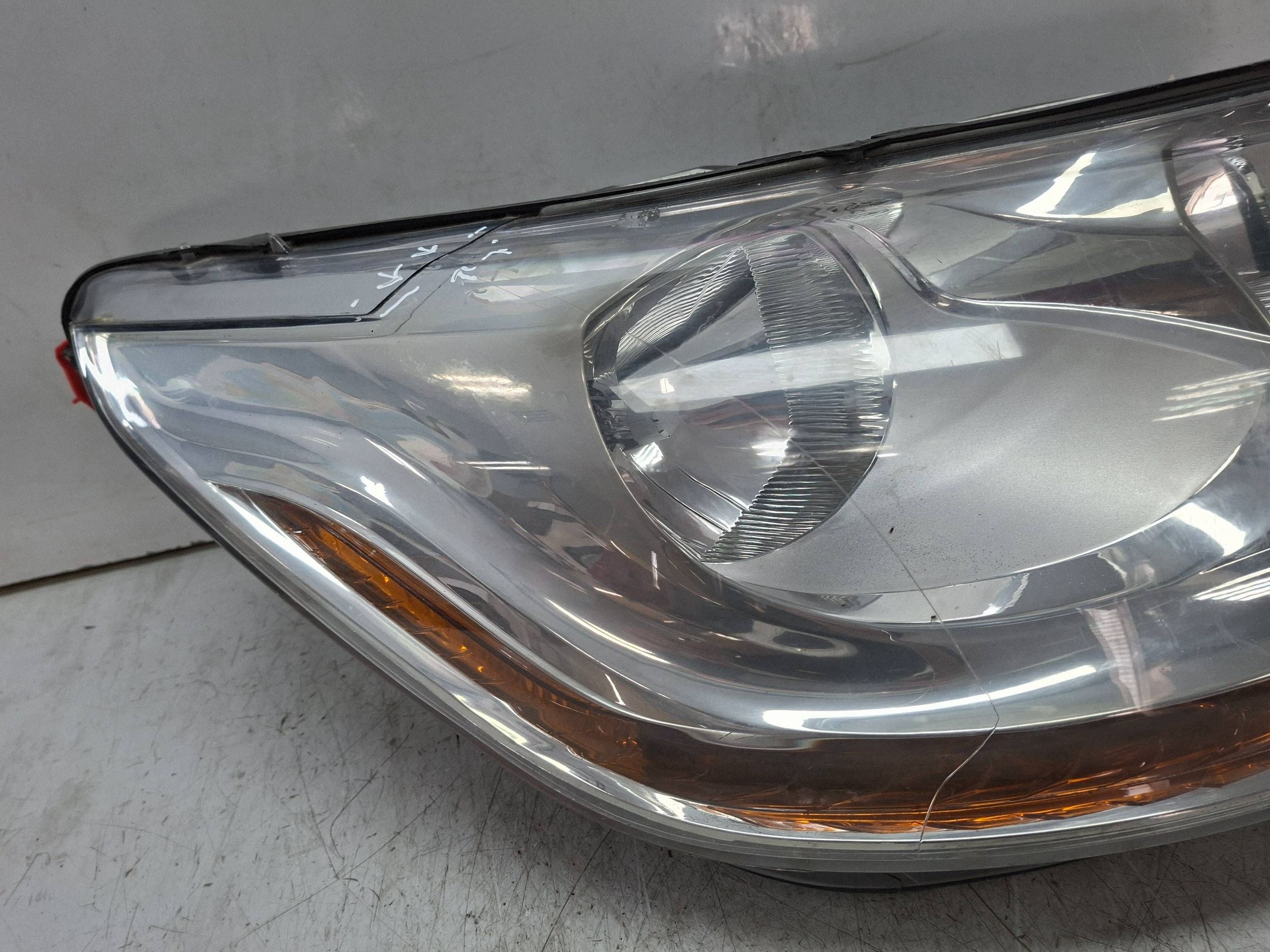 light front right CITROEN C4 II 2010