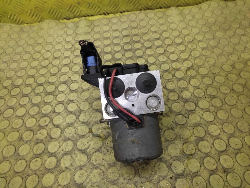 VW PASSAT B5 pumpa ABS 0265202401