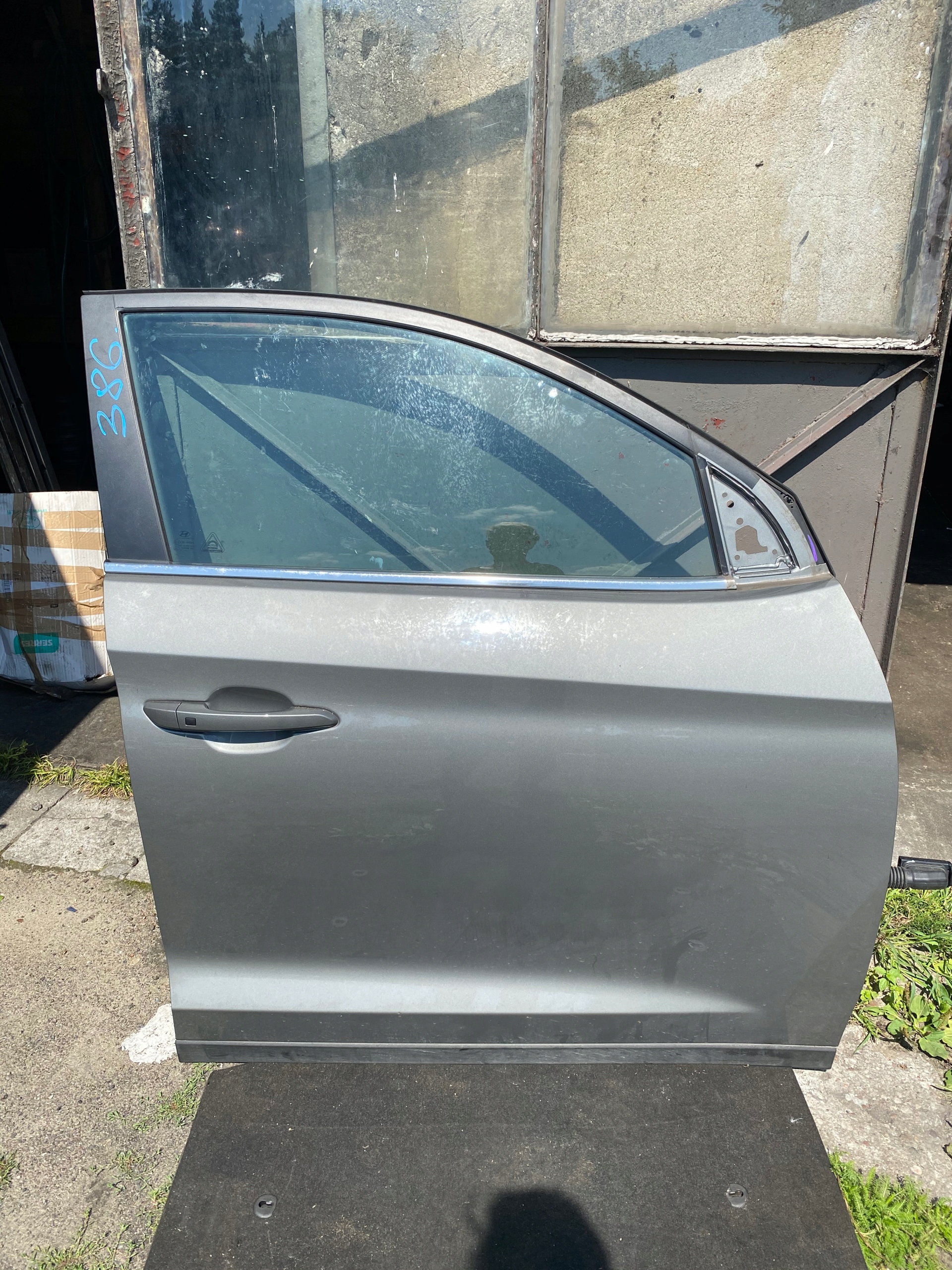 386 HYUNDAI TUCSON III DRZWI PRZEDNIE PRAWE X5R