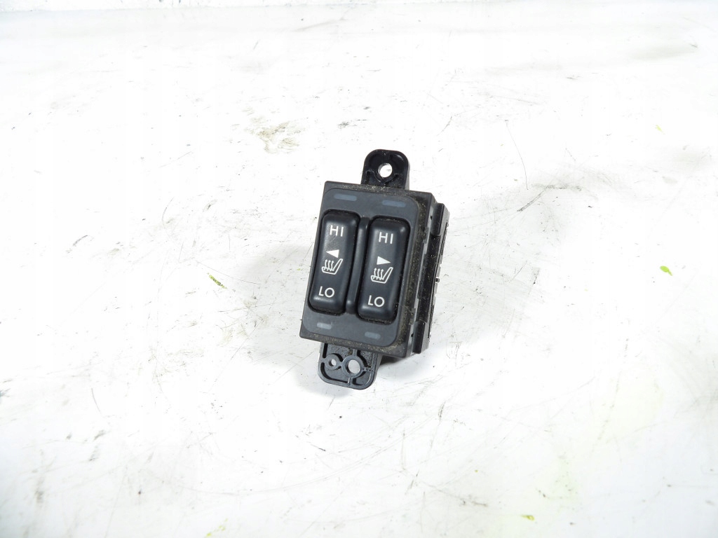 SUBARU FORESTER III switch GRZANIA PRZEDNICH seats